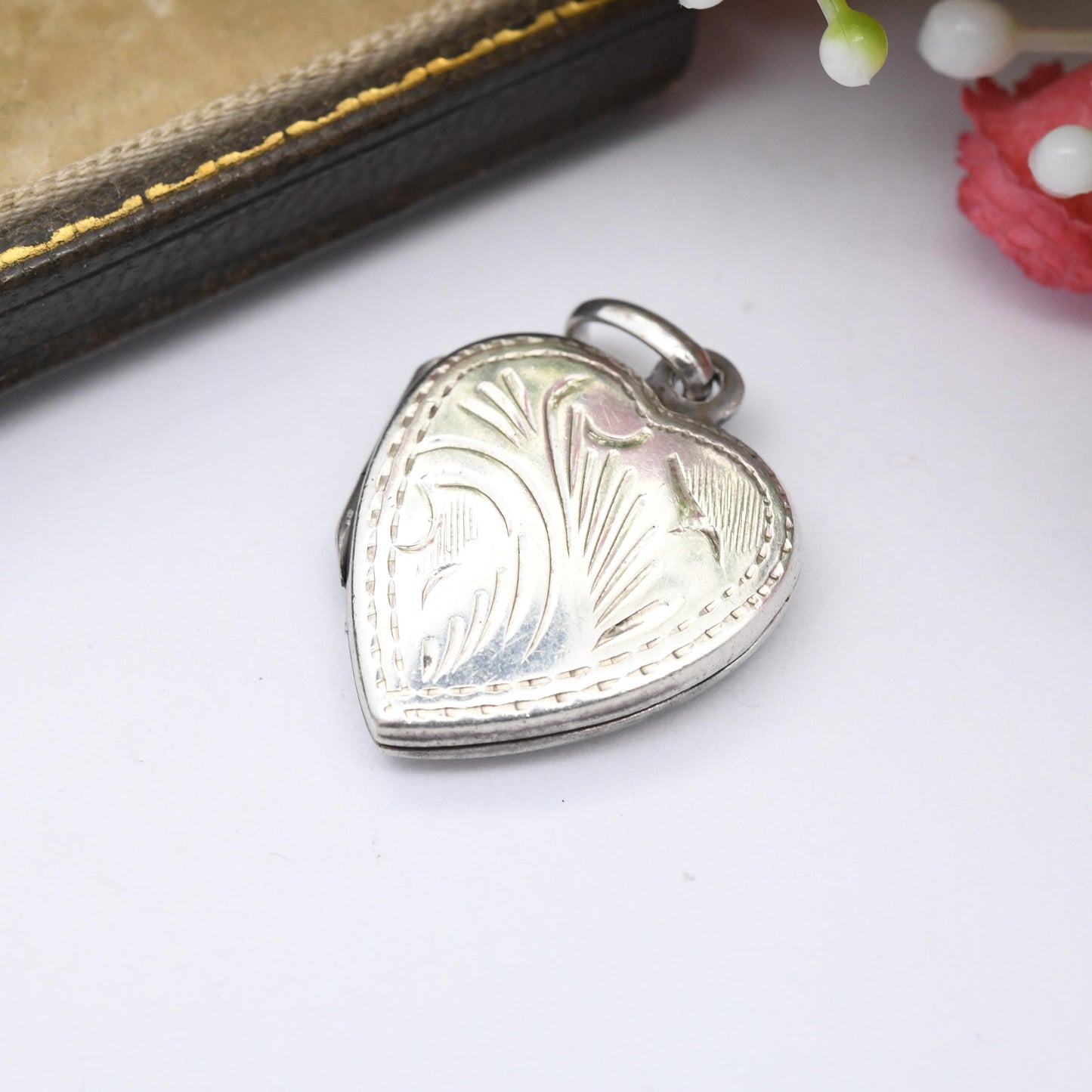 Vintage Sterling Silver Heart Locket Pendant with Engraved Feather Design - Love Heart Shape Locket Pretty Gift for Her Charm Necklace Stack