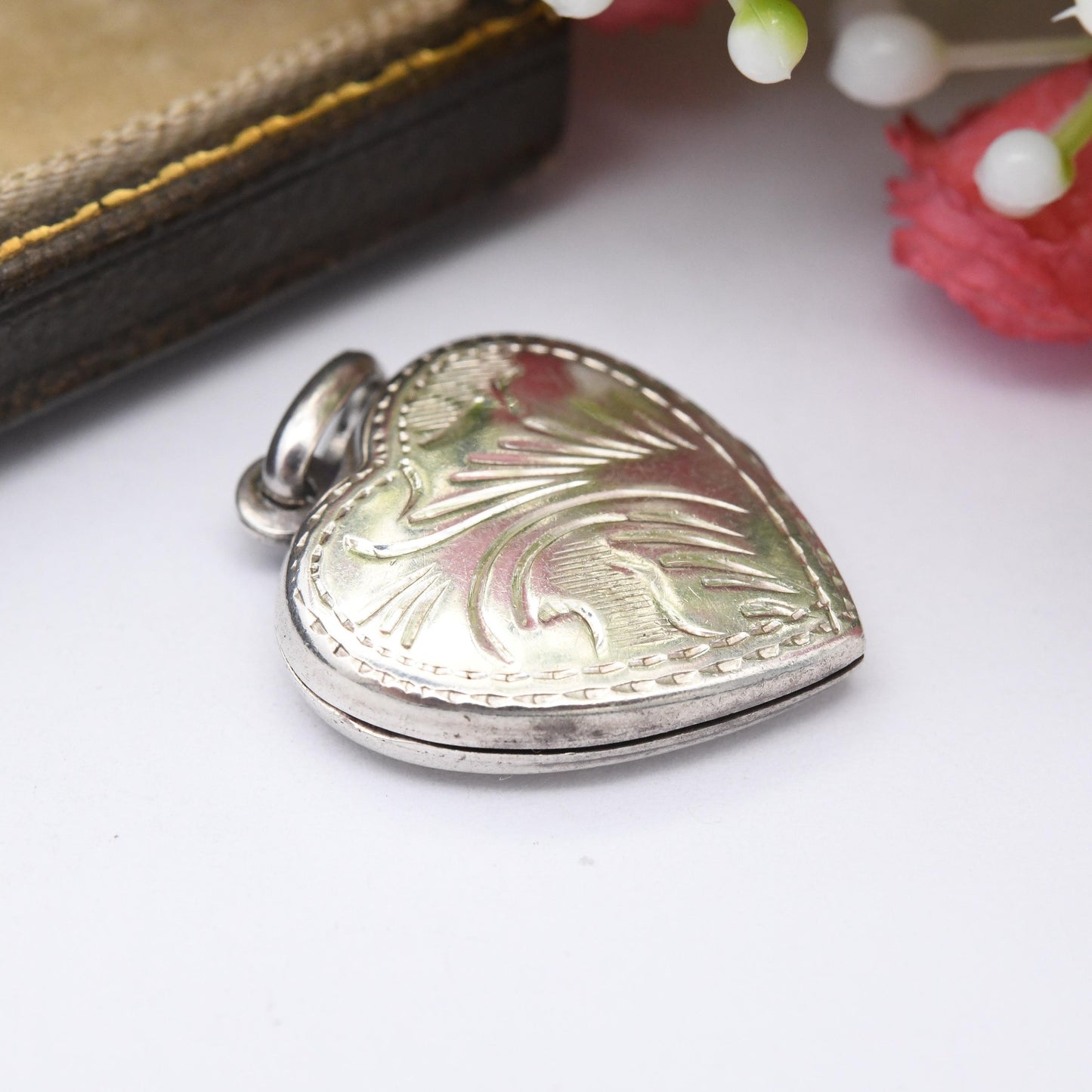Vintage Sterling Silver Heart Locket Pendant with Engraved Feather Design - Love Heart Shape Locket Pretty Gift for Her Charm Necklace Stack