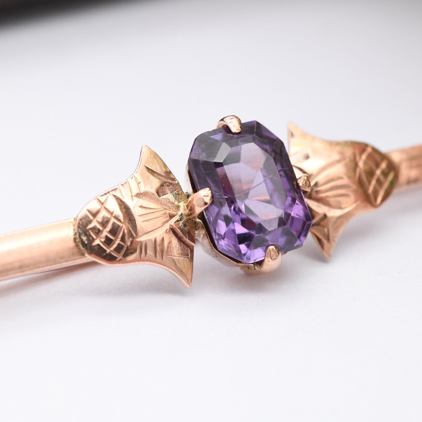 Vintage 9ct Gold Thistle Gemstone Bar Brooch - True Vintage Scottish Flower Design Solitaire Faceted Purple Gemstone Pretty Gift for Her