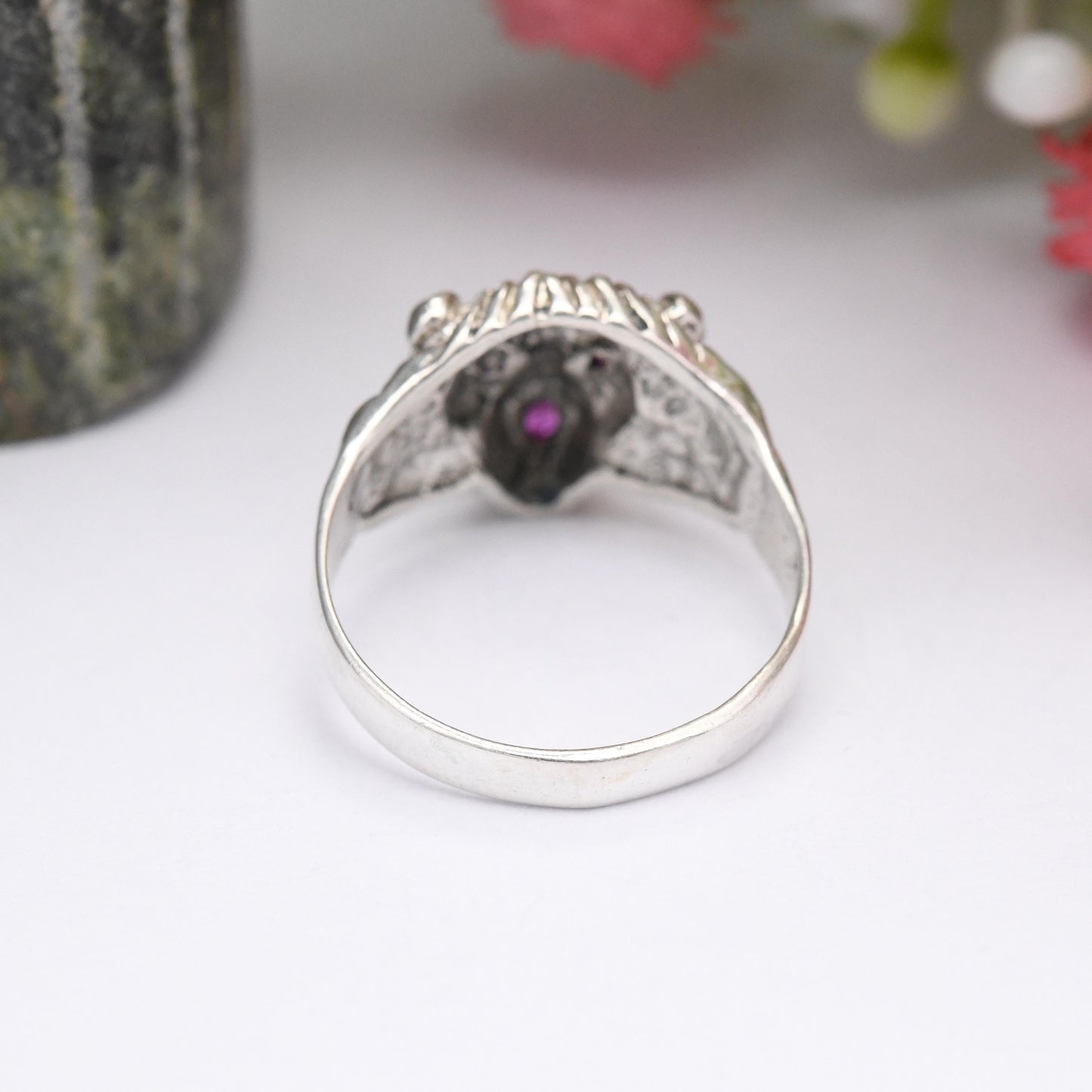 Vintage Sterling Silver Ruby Lion Face Ring - Sculptural Animal Jewellery Gift | Unusual Pinkie Ring | UK Size - J | US Size - 4 3/4