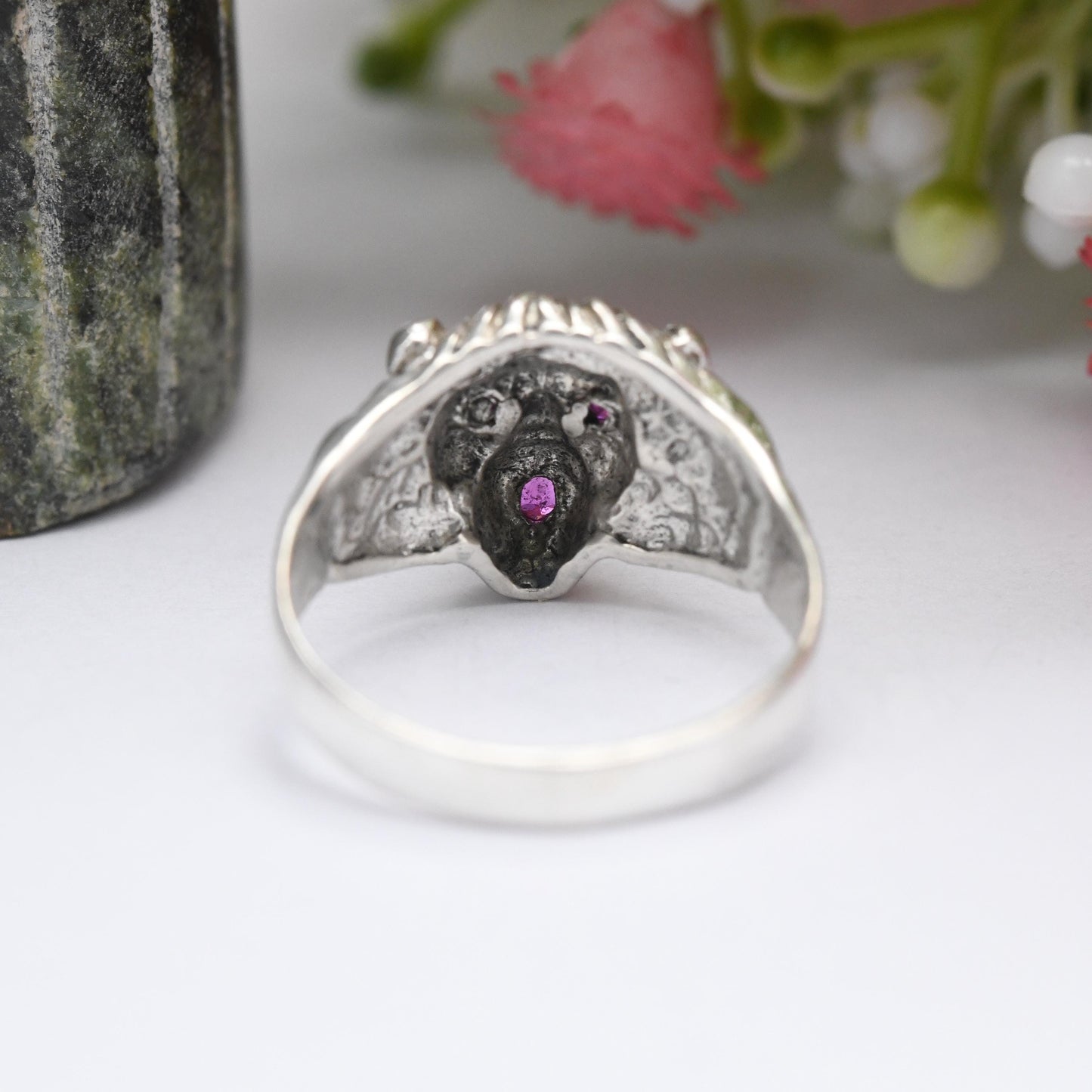 Vintage Sterling Silver Ruby Lion Face Ring - Sculptural Animal Jewellery Gift | Unusual Pinkie Ring | UK Size - J | US Size - 4 3/4