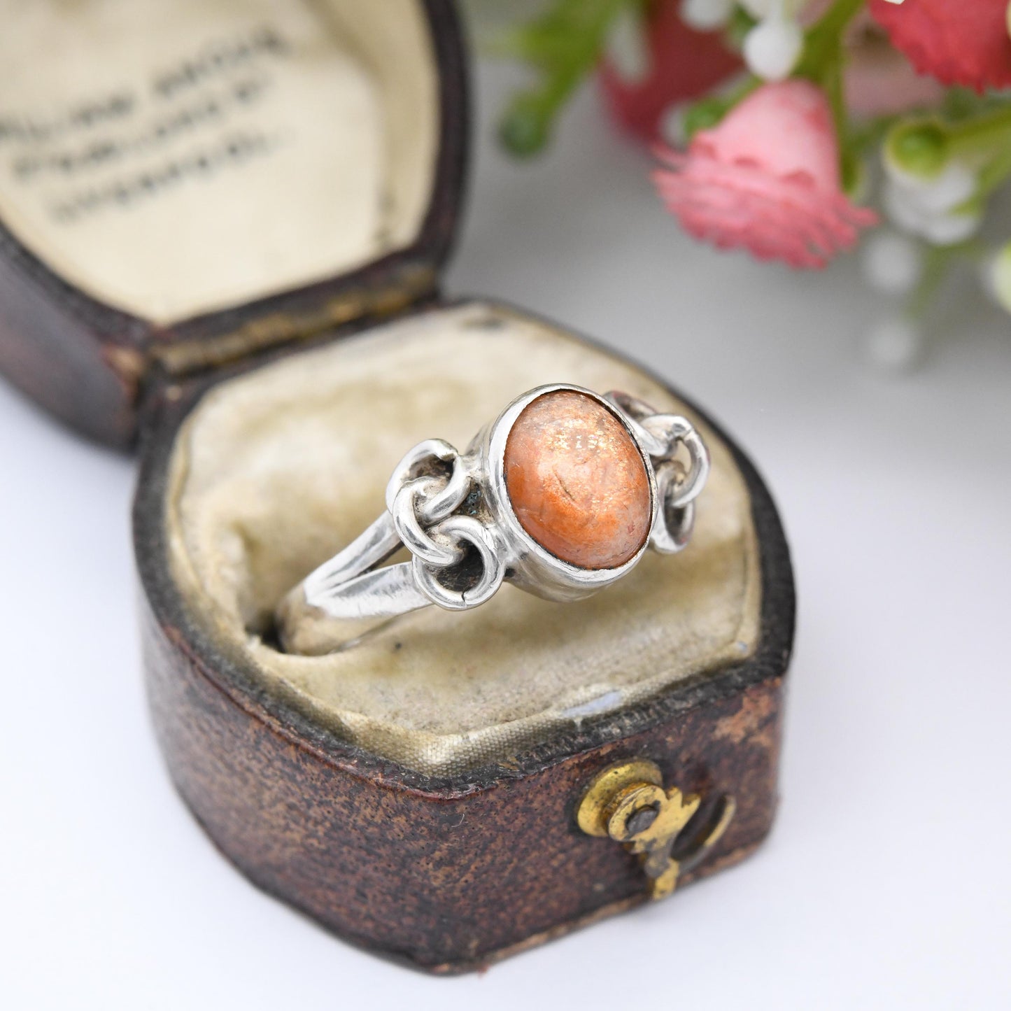 Vintage Sterling Silver Chain Link Ring with Orange Stone - Unusual Gemstone Cabochon | UK Size - P 1/2 | US Size - 8
