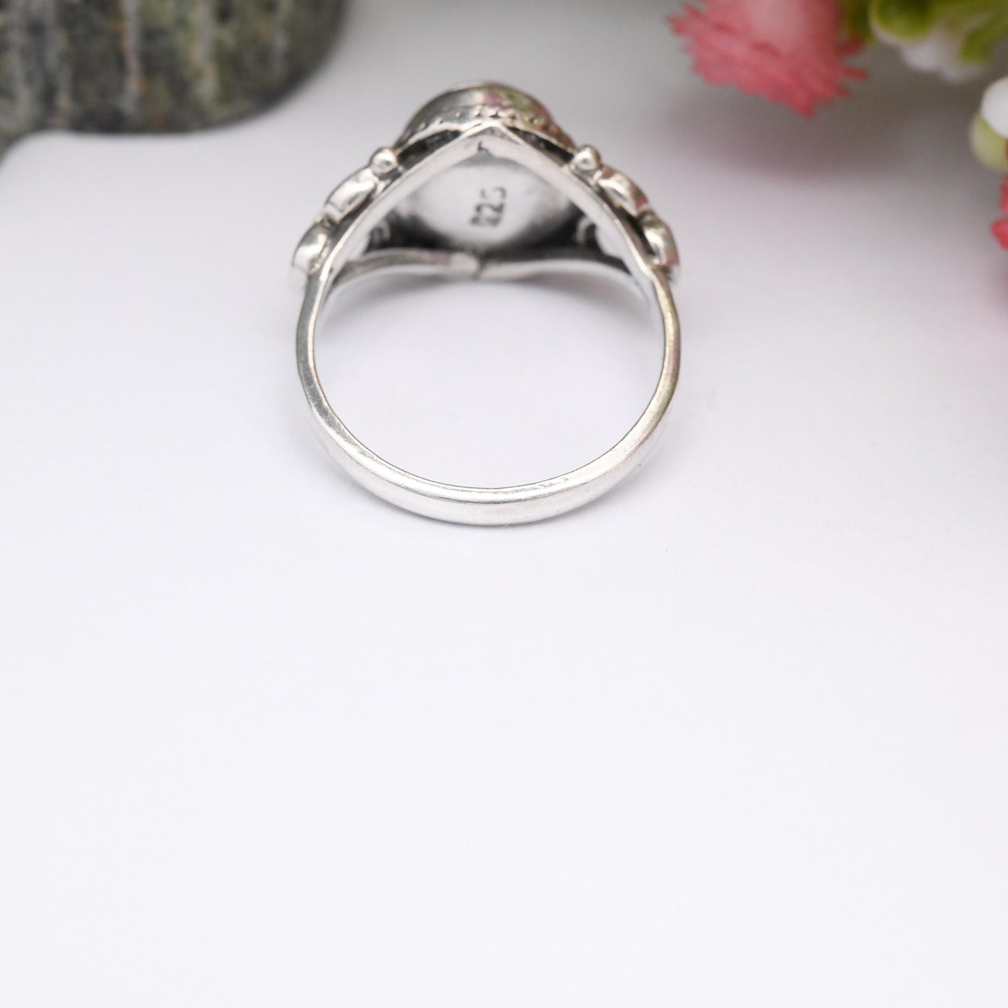 Vintage Sterling Silver Moonstone Ring - Pretty Rope Twist Bezel Cabochon Gemstone | Open Flower Shoulders | UK Size - N 1/2 | US Size - 7