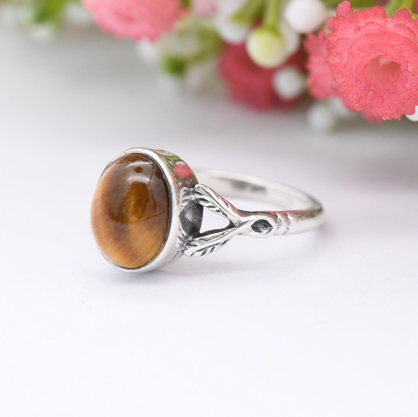 Vintage Sterling Silver Tiger's Eye Ring - Mid-Century Oval Cabochon Brown Gemstone Jewellery | UK Size - N 1/2 | US Size - 7