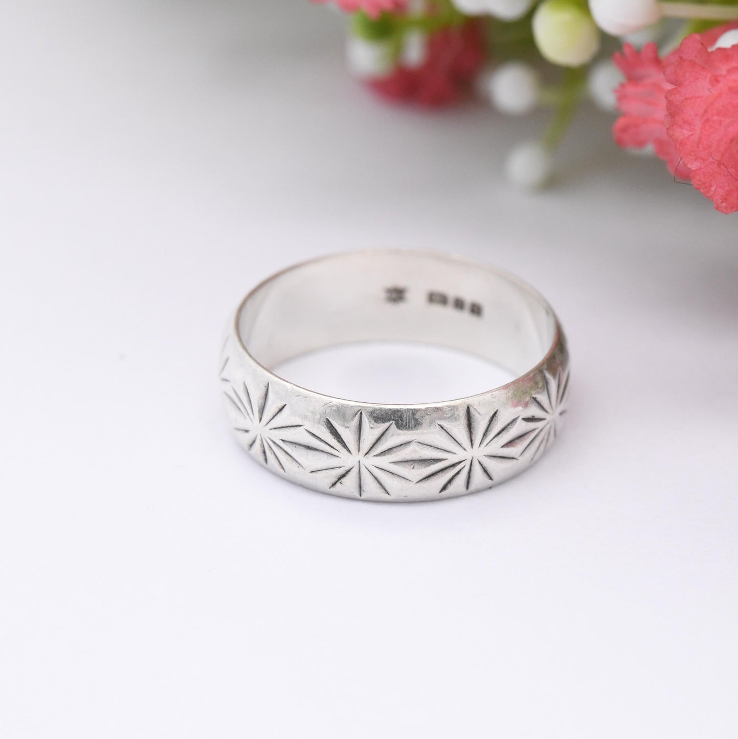 Vintage Sterling Silver Band Ring with Cut Star Design 1982 - Unisex Textured Silver Eternity Band | UK Size - N | US Size - 6 3/4
