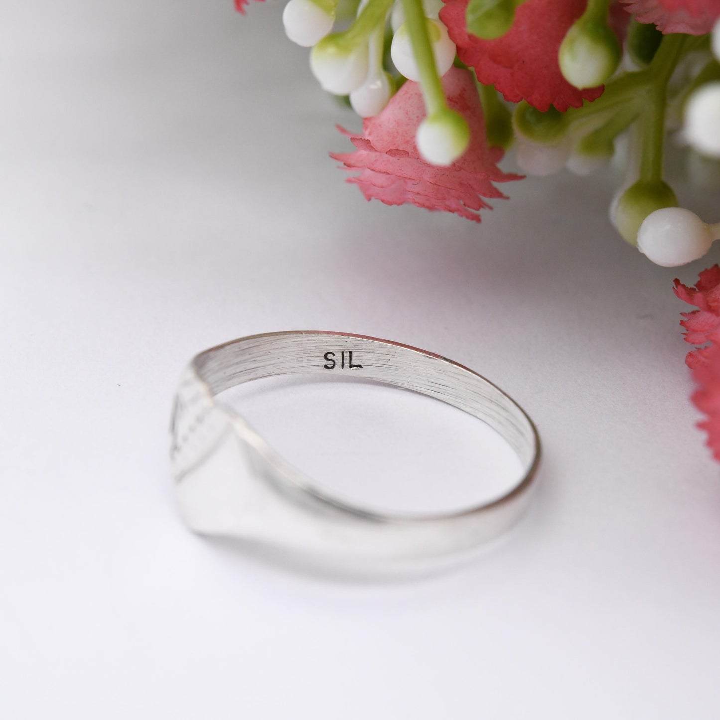 Vintage Sterling Silver Heart Signet Ring - Engraved Silver Love Heart Jewellery | Everyday Pinkie Ring | UK Size - P | US Size - 7 3/4