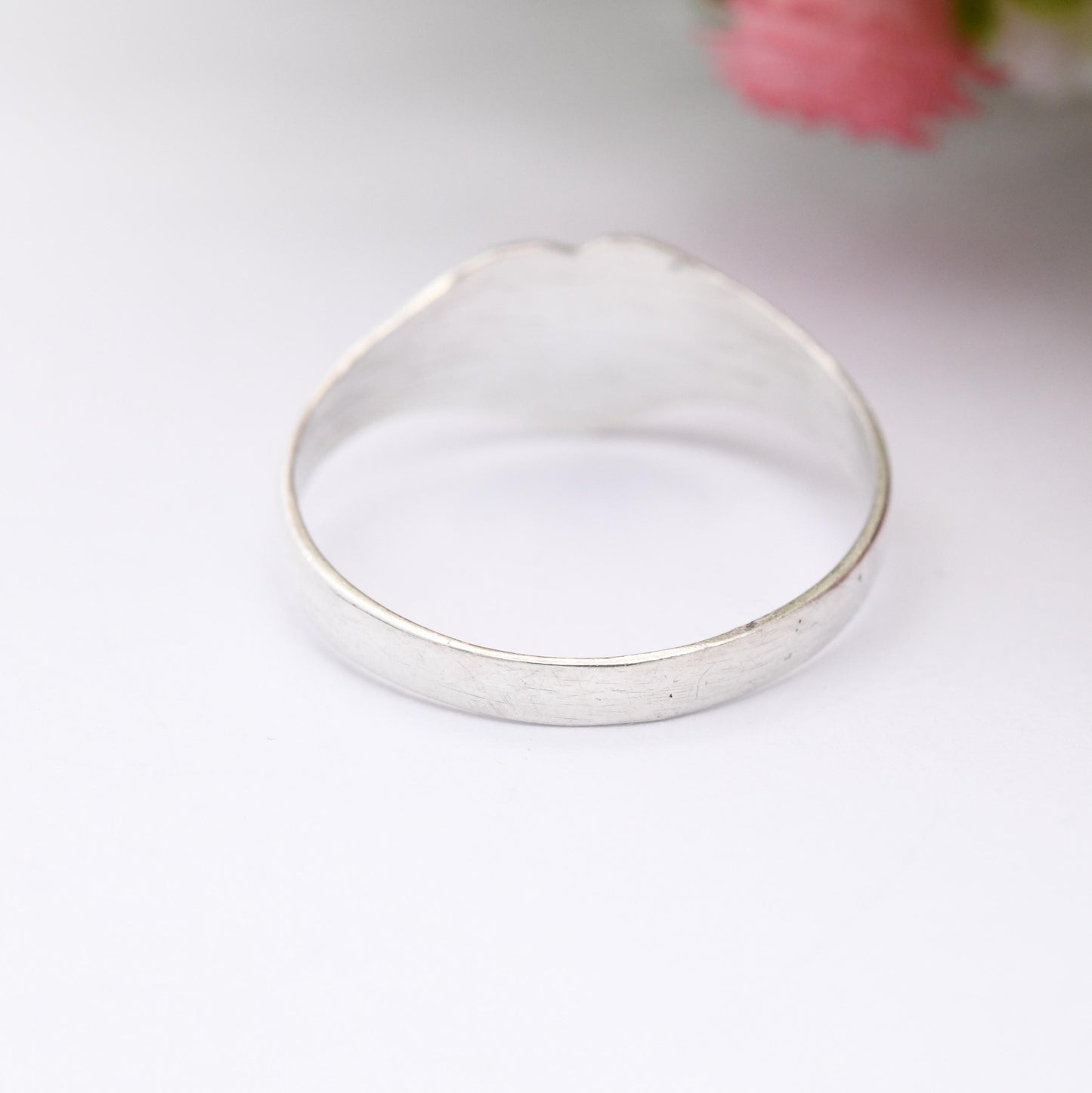 Vintage Sterling Silver Heart Signet Ring - Engraved Silver Love Heart Jewellery | Everyday Pinkie Ring | UK Size - P | US Size - 7 3/4