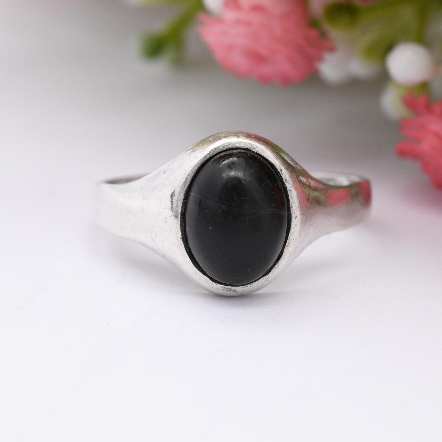 Vintage Sterling Silver Onyx Signet Ring - Black Gemstone Unisex Jewellery | Everyday Silver Ring | UK Size - R 1/2 | US Size - 9