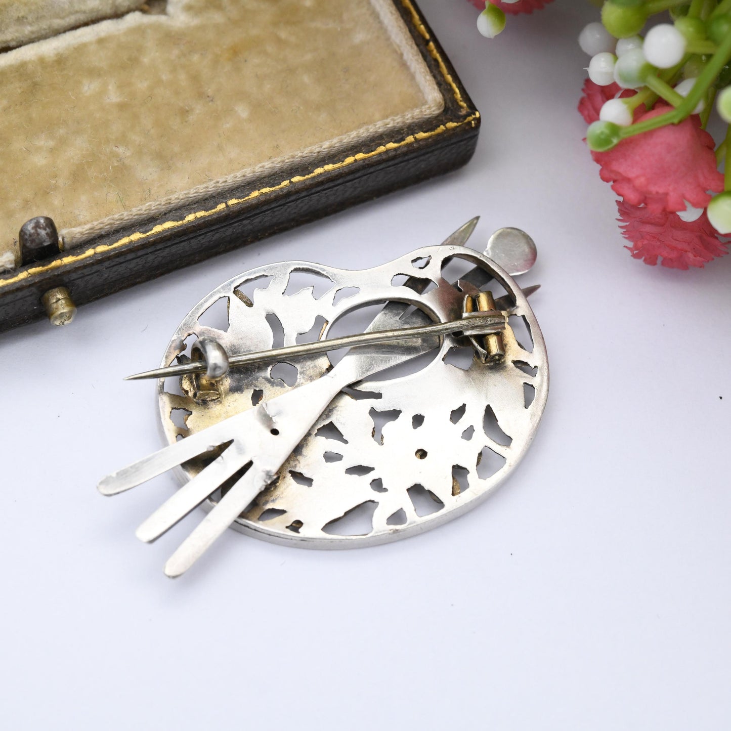 Antique Sterling Silver and Gold Paint Palette Brooch with Engraved Flower Design - Yellow Gold Rose Gold | Unusual Gift for Artist Painter