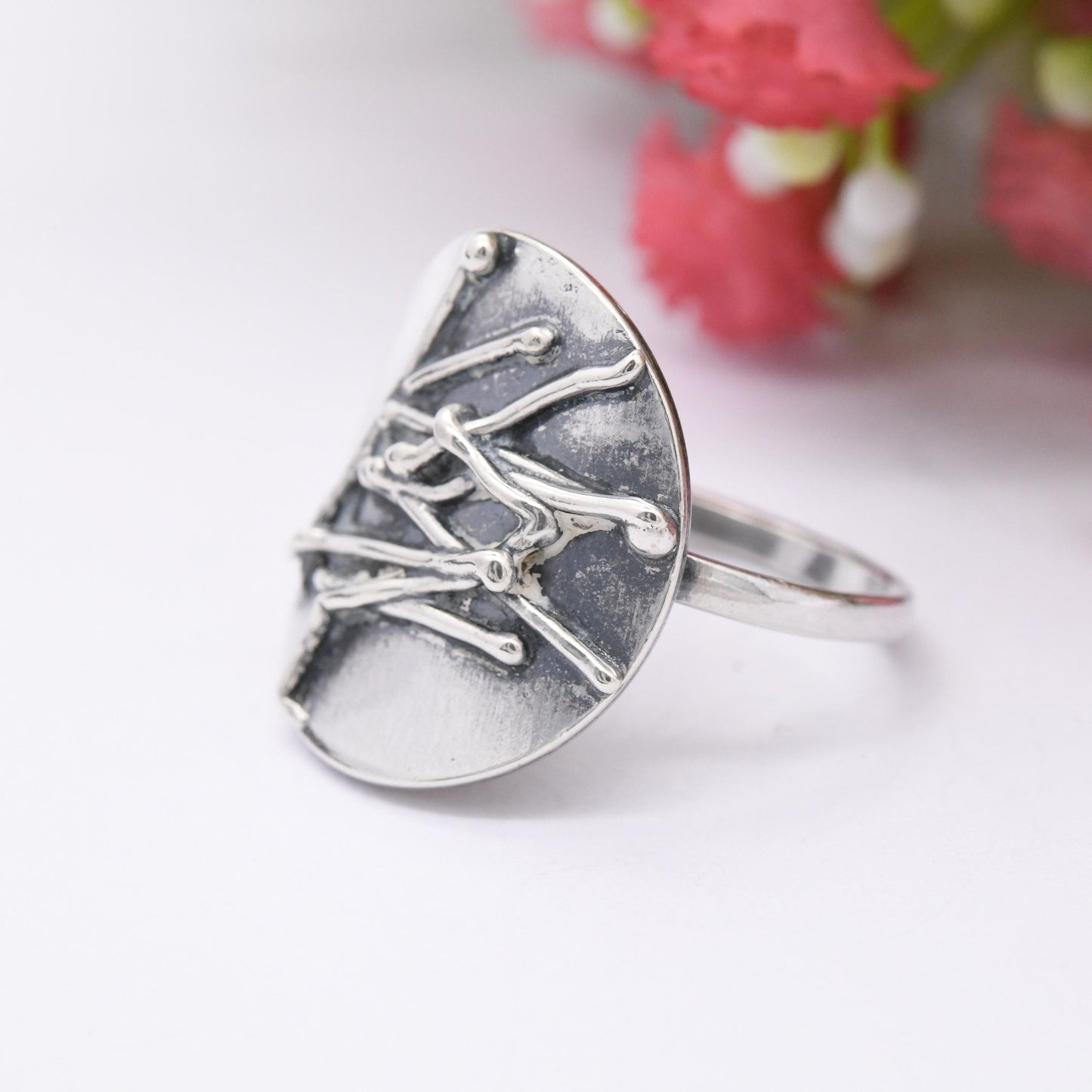 Vintage Sterling Silver Abstract Design Ring - Studio Style Modernist Silver Jewellery Artistic Gift | UK Size - P 1/2 | US Size - 7 3/4