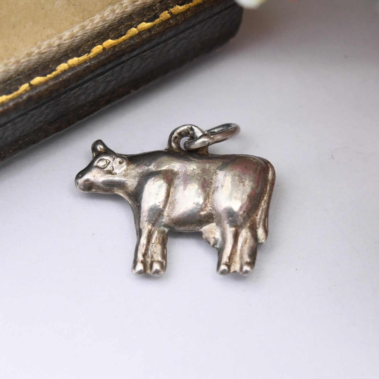 Vintage Sterling Silver Cow Charm Pendant - Puffed Animal Jewellery Gift for Nature Lover Farm Charm Bracelet Standing Farm Animal