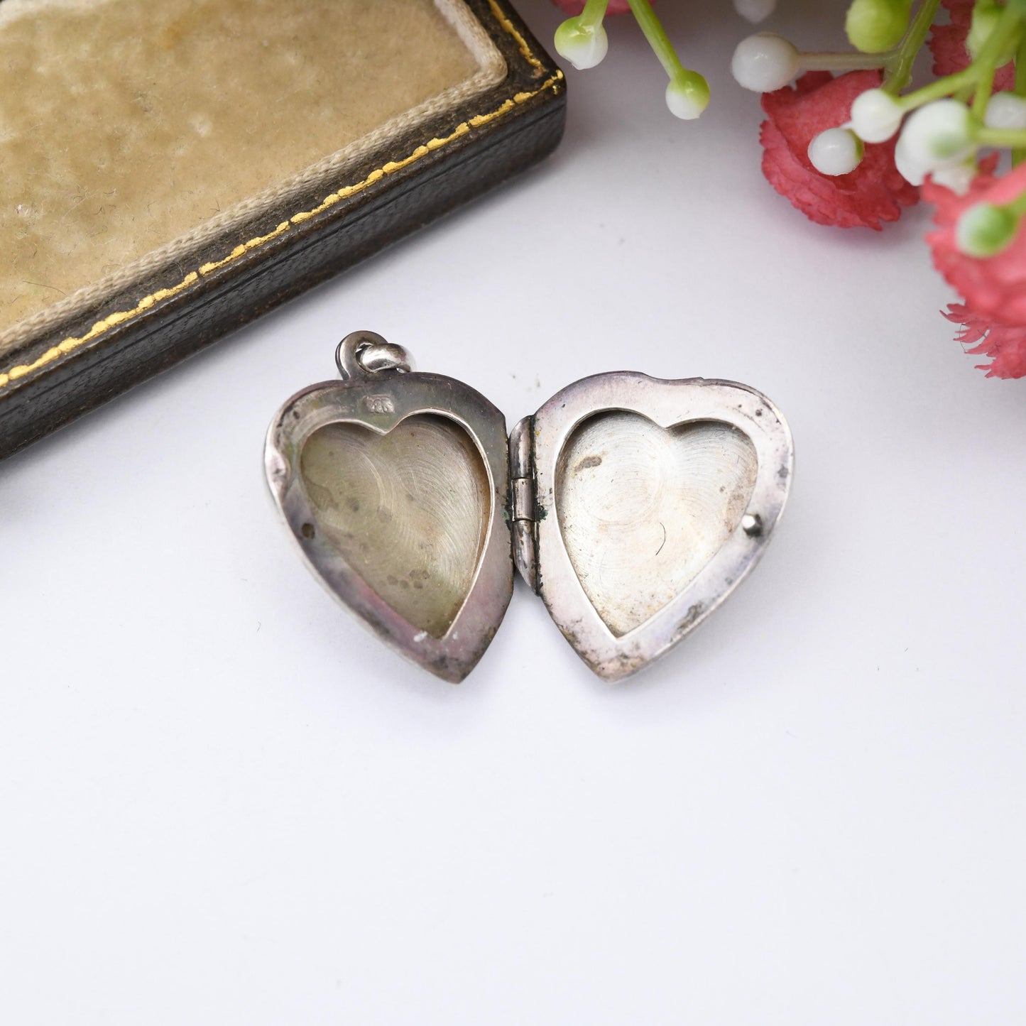 Vintage Sterling Silver Heart Locket Pendant with Engraved Feather Design - Love Heart Shape Locket Pretty Gift for Her Charm Necklace Stack