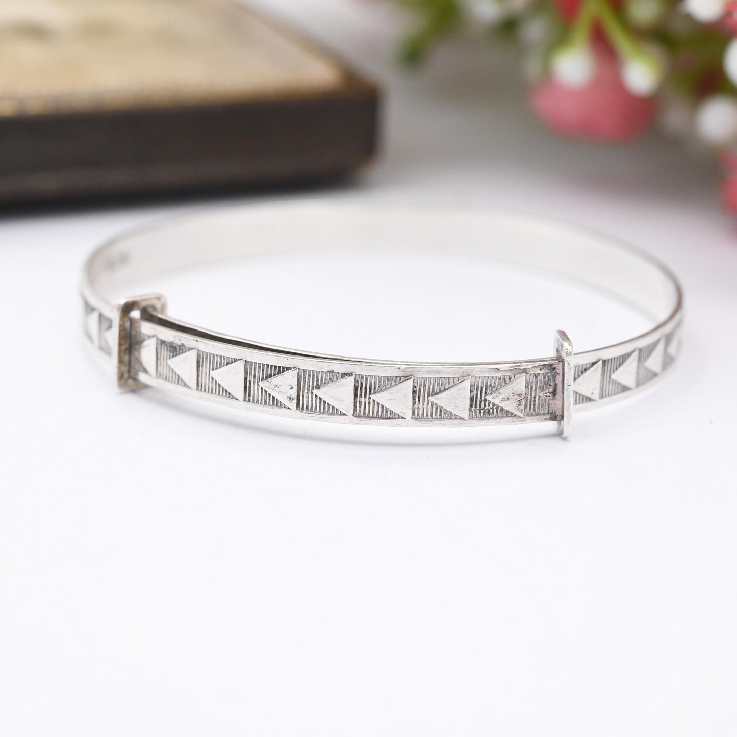 Vintage Sterling Silver Baby Bangle Bracelet - Expanding Child Bangle | Triangle Striped Line Design