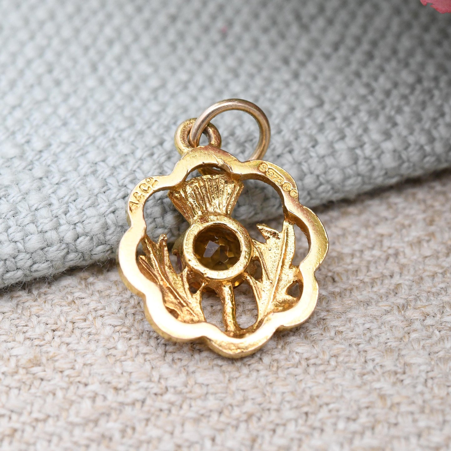 Vintage 9ct Gold Thistle Pendant 1965 with Citrine Paste Stone - Scottish Flower Scotland Thistle Charm Pretty Gold Necklace Gift A&Co