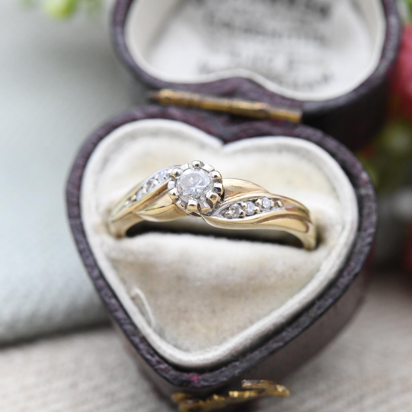 Vintage 9ct Gold Diamond Solitaire Ring 20 Points 0.2ct - with Side Stones | Yellow Gold Twist Engagement Ring | UK Size - L 1/2 US Size - 6