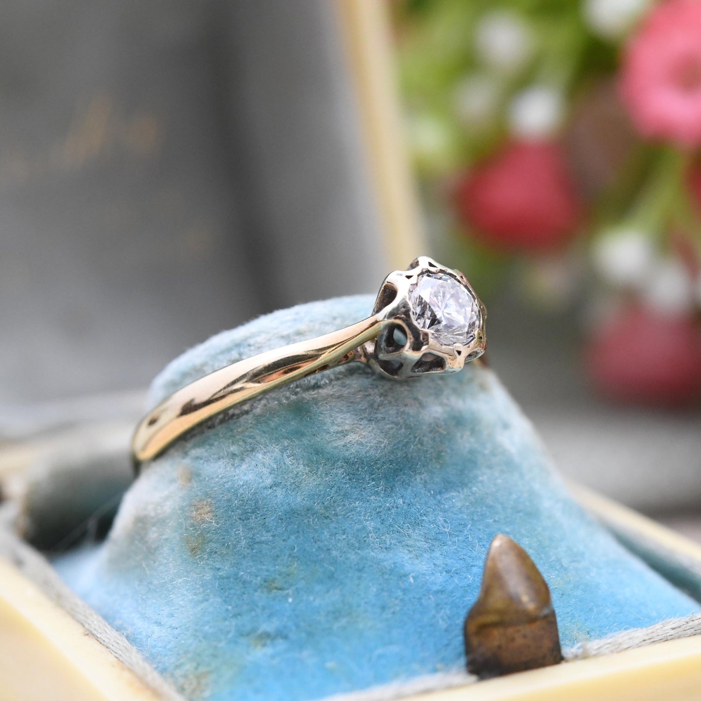 Vintage 9ct Gold Diamond Solitaire Ring 25 Points 0.25ct - Traditional Yellow Gold Engagement Ring Cathedral | UK Size - N | US Size - 6 3/4