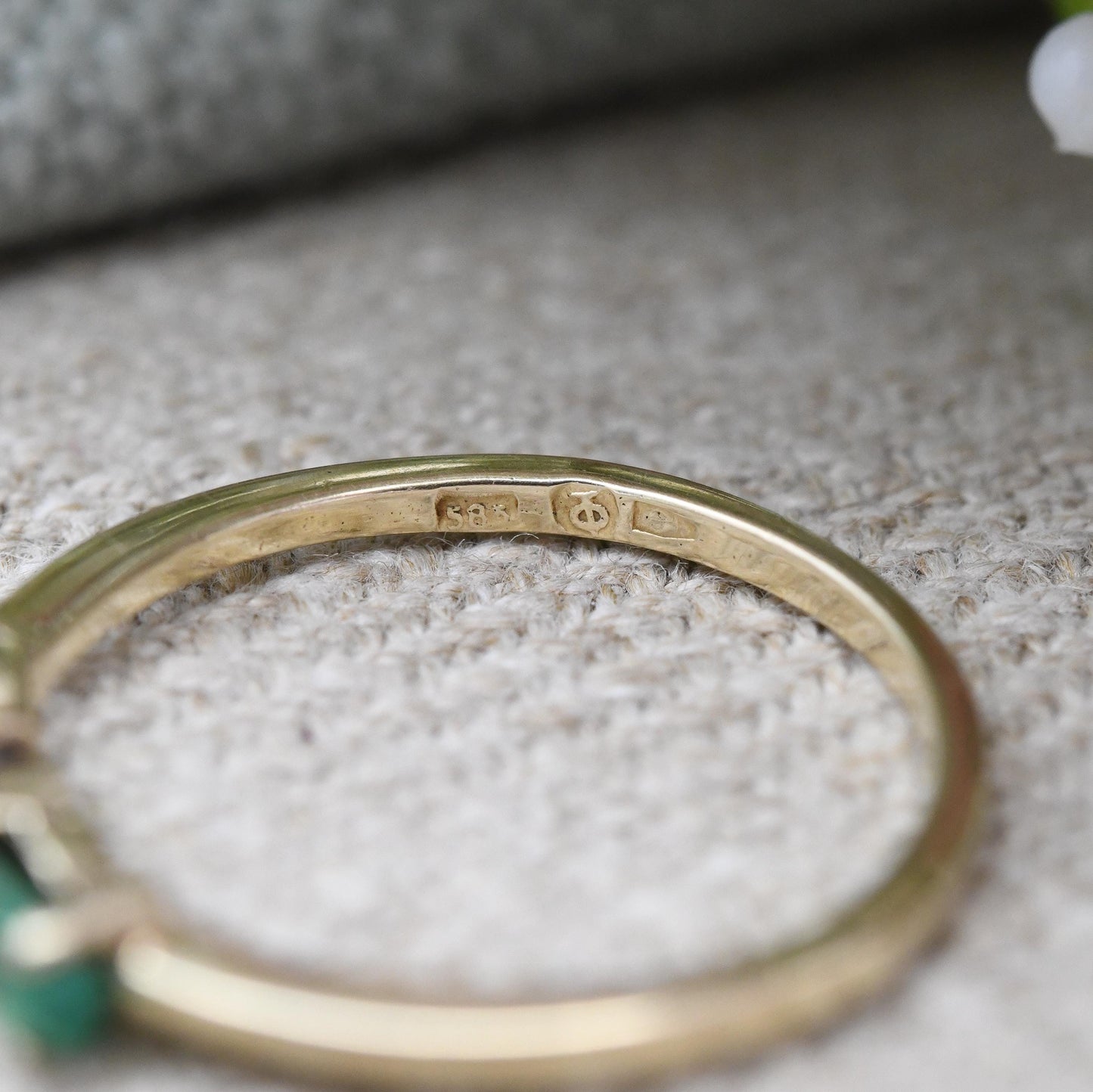 Vintage 14ct Gold Emerald and Diamond Ring - Green Gemstone Stacking Ring | Unusual Vintage Gold Jewellery Gift | UK Size - M | US Size - 6