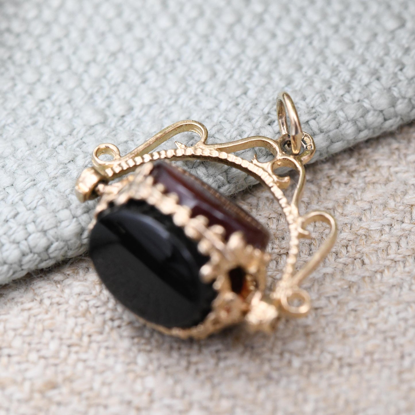 Vintage 9ct Gold Spinner Fob Pendant Carnelian Onyx Bloodstone - Antique Style Miniature Gemstone Watch Fob Charm Fidget Pretty Gift for Her