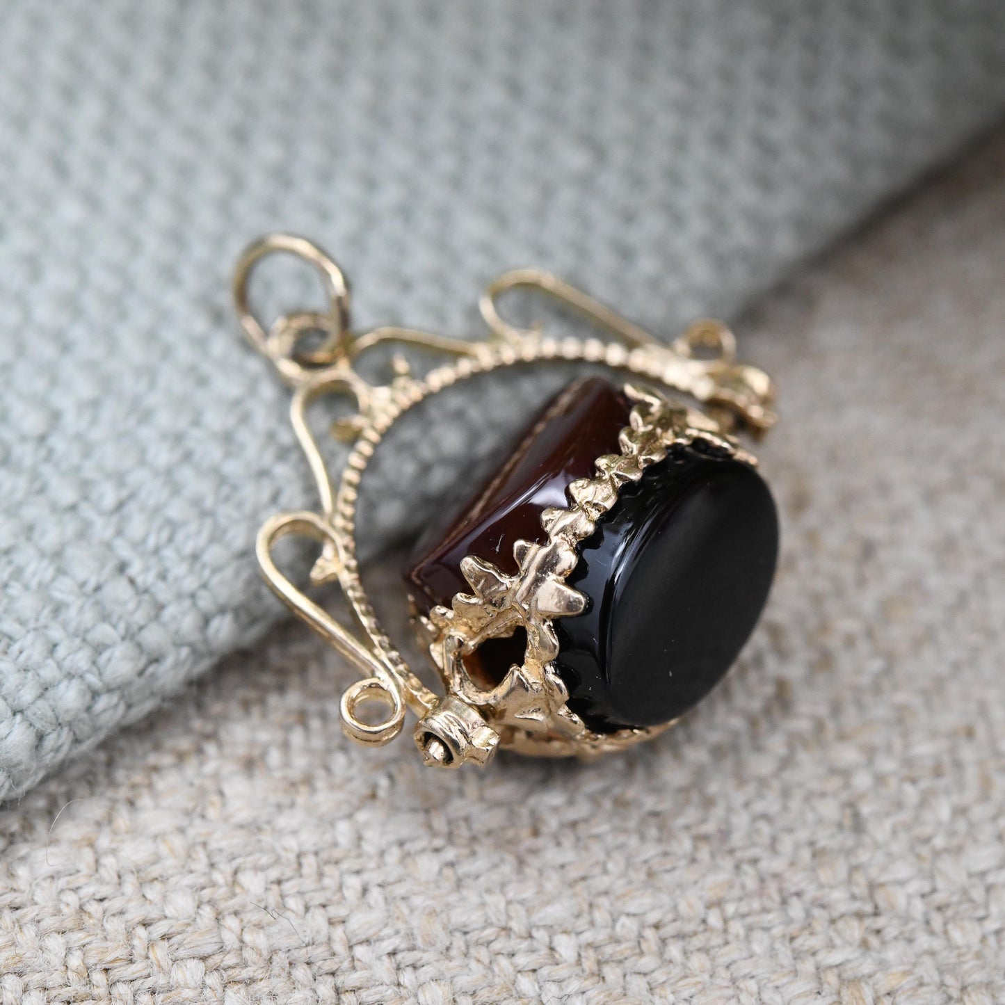 Vintage 9ct Gold Spinner Fob Pendant Carnelian Onyx Bloodstone - Antique Style Miniature Gemstone Watch Fob Charm Fidget Pretty Gift for Her