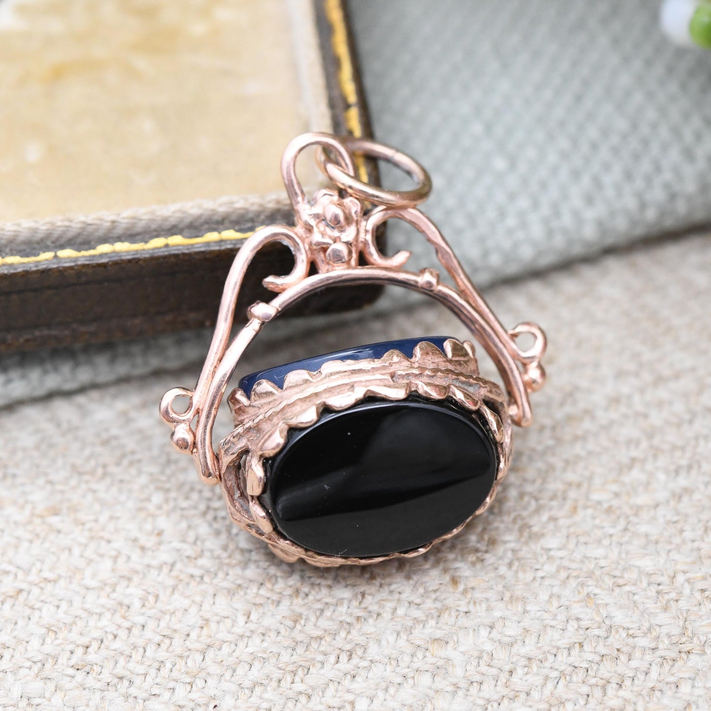 Vintage 9ct Rose Gold Spinner Fob 1992 Carnelian Onyx - Gemstone Watch Fob Pendant Antique Style Pretty Unusual Stone Flower Fob Charm