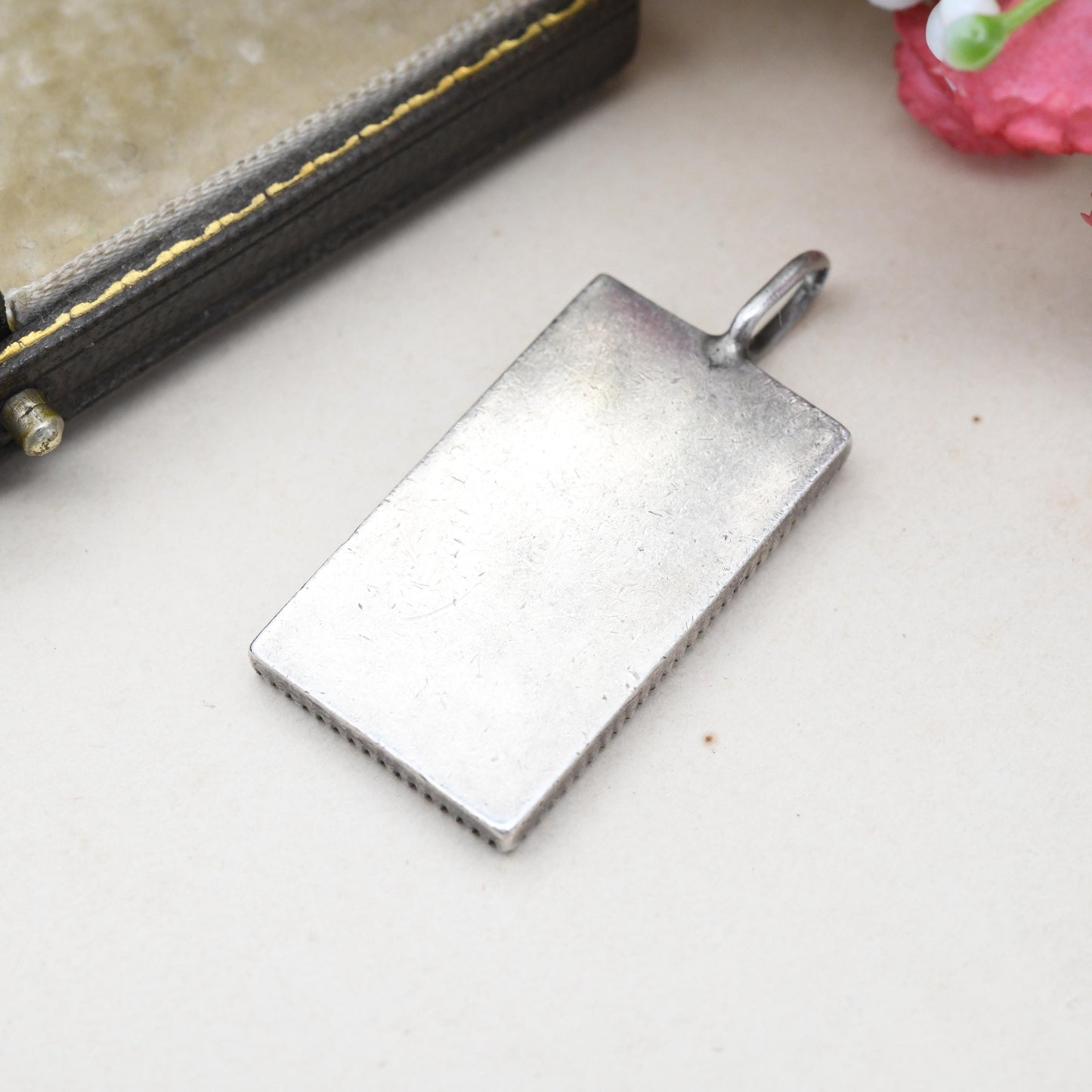 Vintage Britannia Silver Elizabeth II Silver Jubilee Ingot Pendant 1977 by DNG - Large Queen Elizabeth Jubilee Head Stamp Style | 958 Silver
