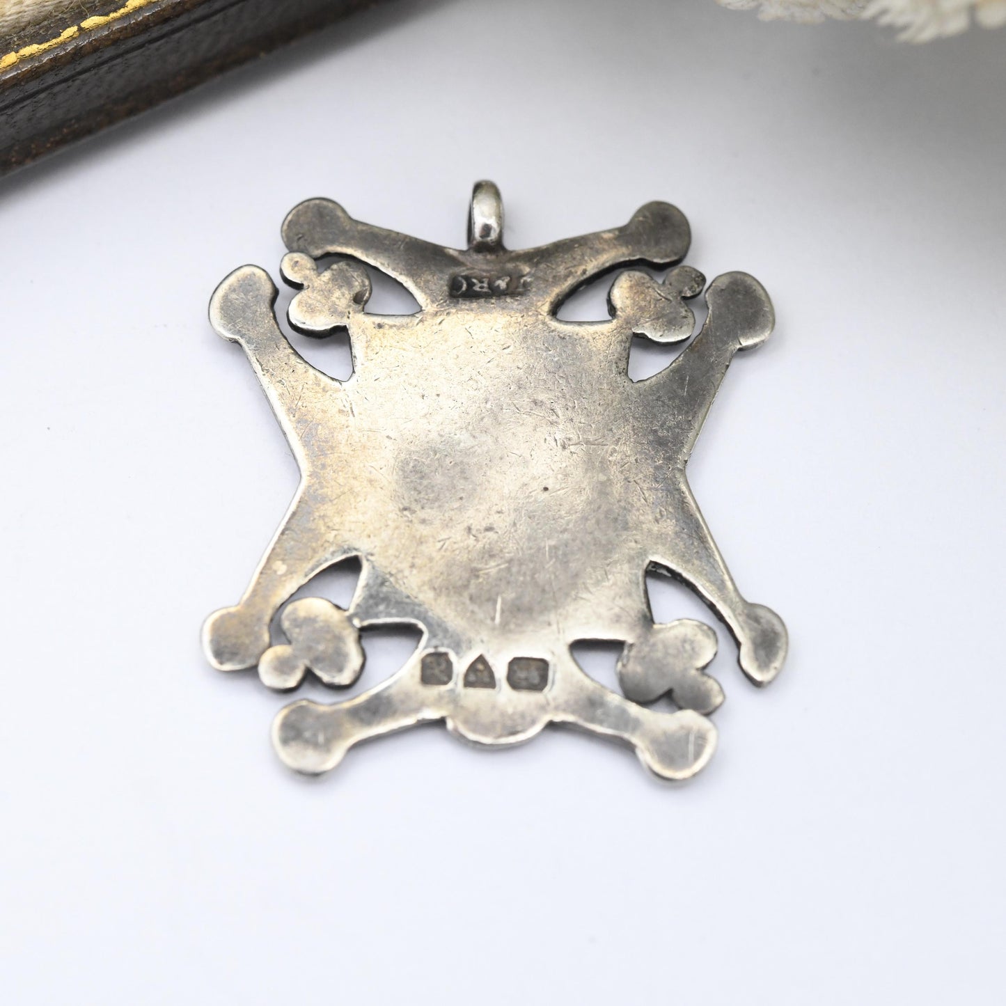 Antique Edwardian Sterling Silver Watch Fob Pendant 1908 with Blank Shield to Front - Hand-Engraved Solid Silver Jewellery Unisex Pendant