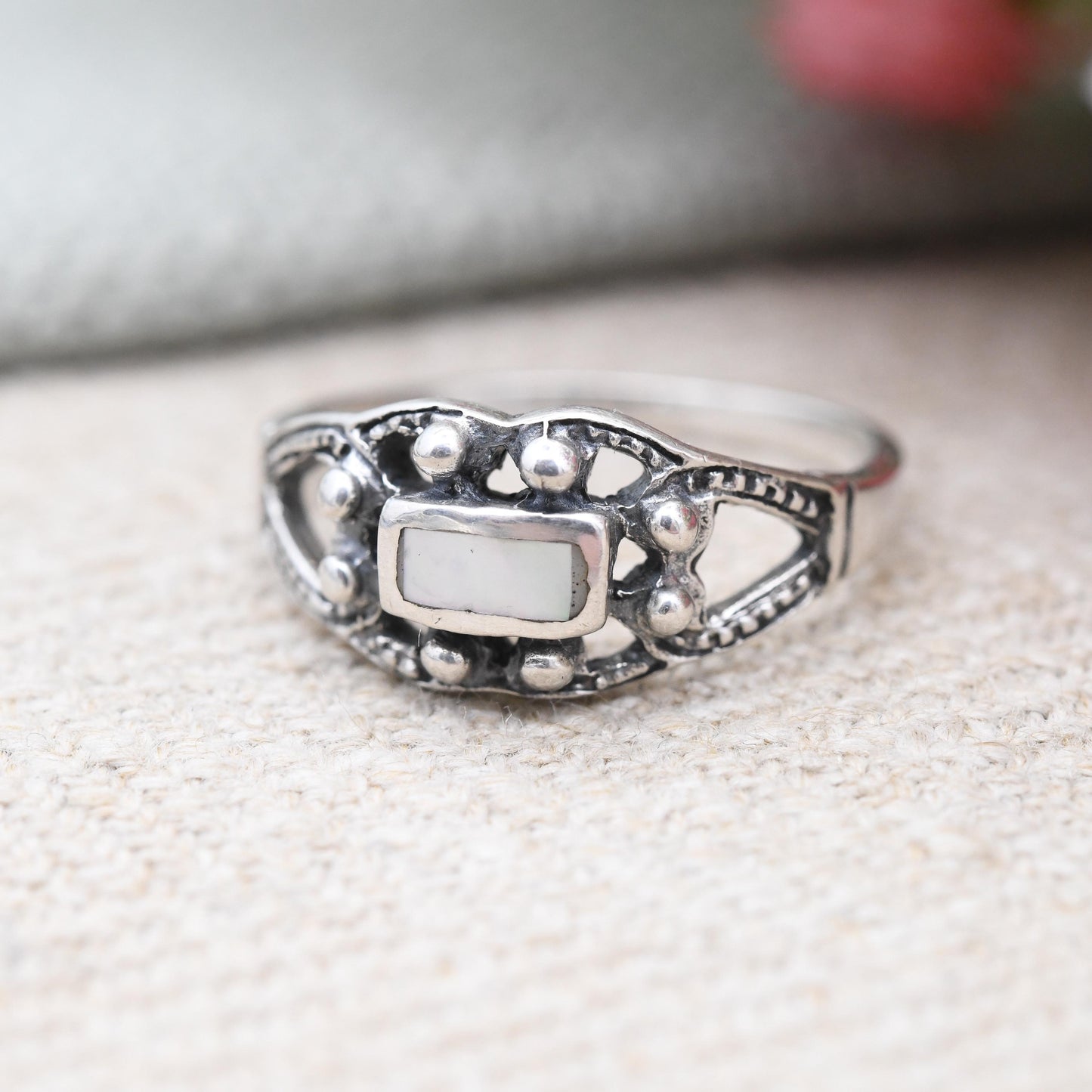 Vintage Sterling Silver Mother of Pearl Ring Ornate Granulated Setting - Pretty Solitaire Stone Gift for Her | UK Size - L 1/2 | US Size - 6