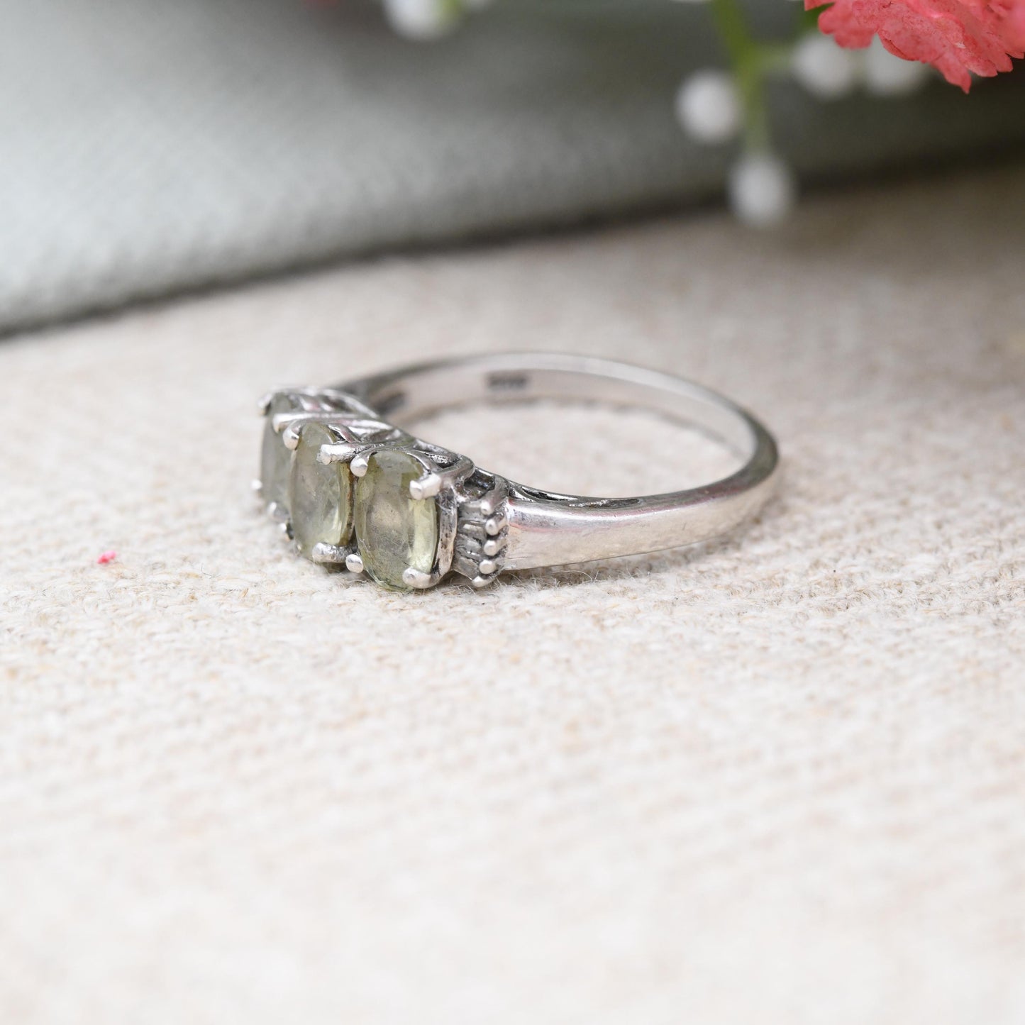 Vintage Sterling Silver Peridot Trilogy Ring Three Stone with Diamond Side Stones - Pretty Green Gemstone | UK Size - M 1/2 US Size - 6 1/2