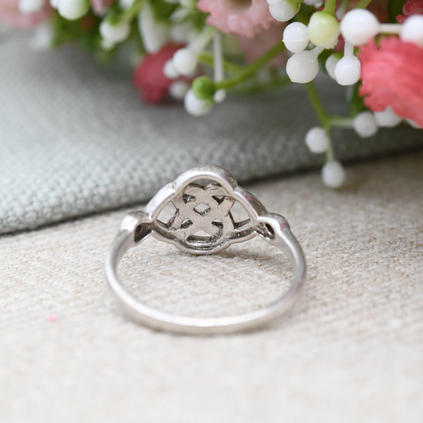Vintage Sterling Silver Celtic Knot Ring Figure of 8 Shape - Unisex Twisted Design | UK Size - P 1/2 | US Size - 7 3/4