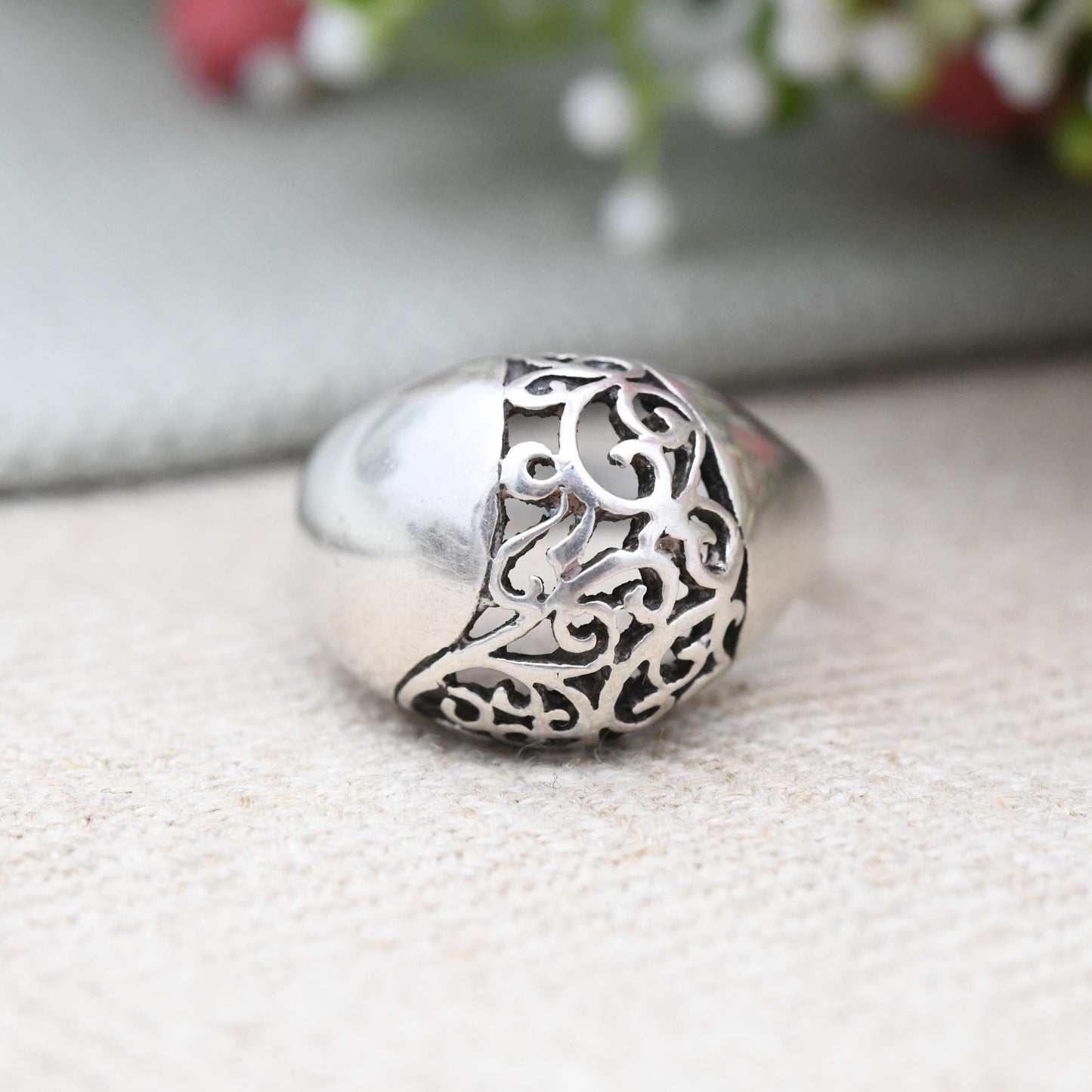 Vintage Israel Sterling Silver Domed Ring with Openwork Scrolling Design - Chunky Mid-Century Israeli | UK Size - O 1/2 | US Size - 7 1/2