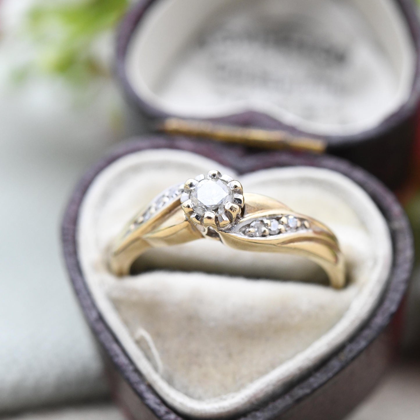 Vintage 9ct Gold Diamond Solitaire Ring 20 Points 0.2ct - with Side Stones | Yellow Gold Twist Engagement Ring | UK Size - L 1/2 US Size - 6