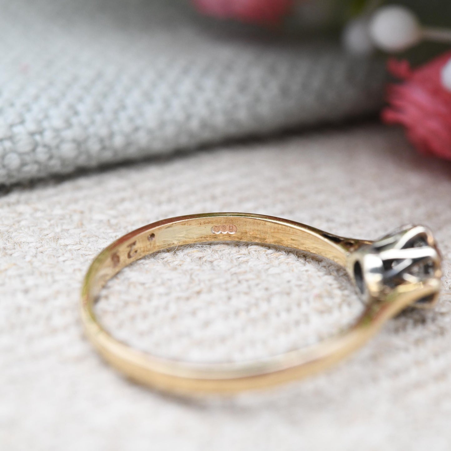 Vintage 9ct Gold Diamond Solitaire Ring 25 Points 0.25ct - Traditional Yellow Gold Engagement Ring Cathedral | UK Size - N | US Size - 6 3/4