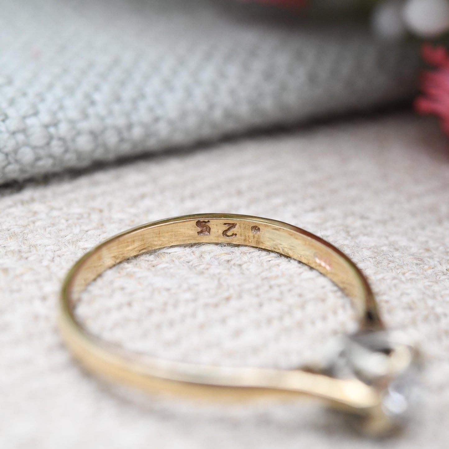 Vintage 9ct Gold Diamond Solitaire Ring 25 Points 0.25ct - Traditional Yellow Gold Engagement Ring Cathedral | UK Size - N | US Size - 6 3/4