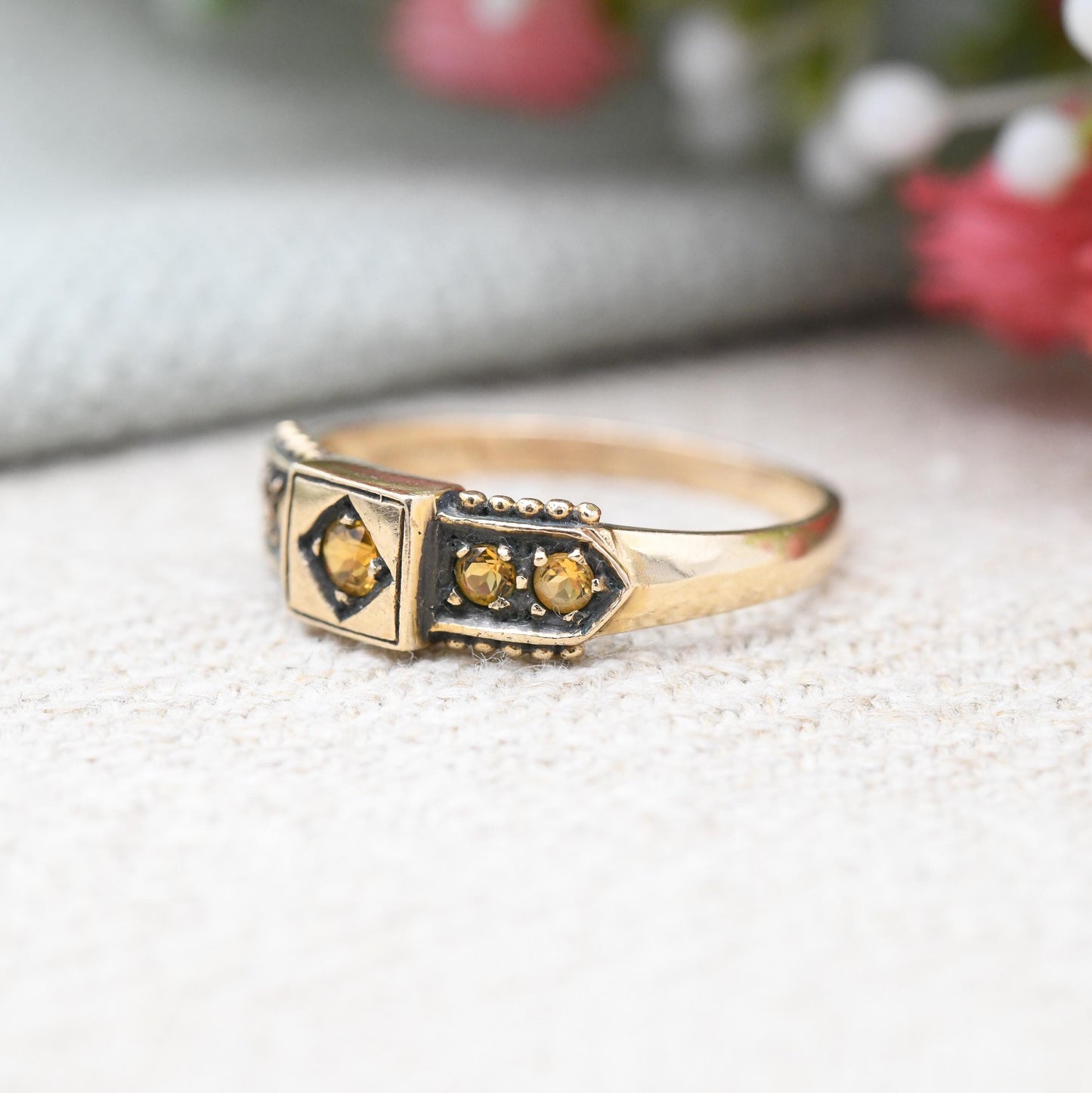 Granulated 9ct Gold Ring with Orange Stones 2000 - Faceted Gemstone Jewellery | Pretty Diamond Shape | UK Size - N | US Size - 6 1/2