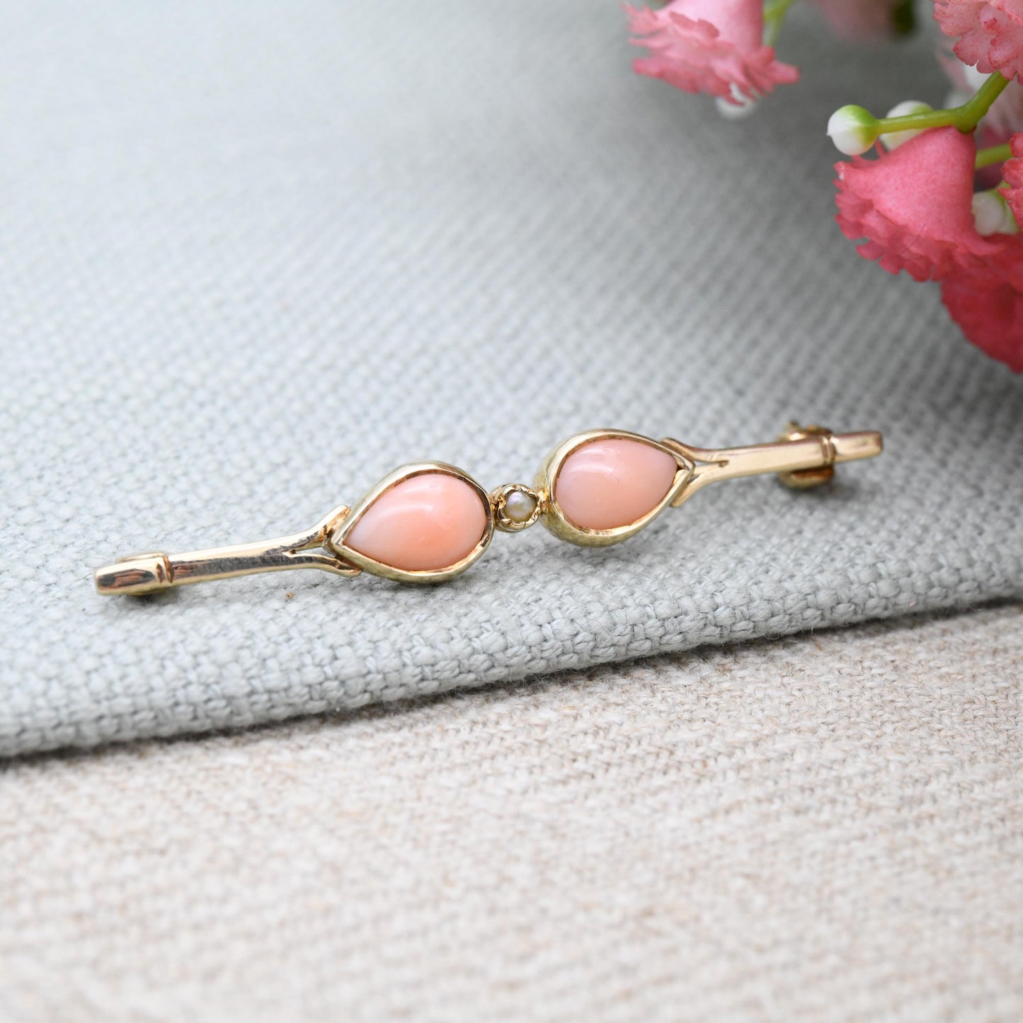 Vintage Solid 9ct Gold Pearl Bar Brooch 1985 - Cabochon Pink Gemstone Flower Design Teardrop Pear Shape Pretty Gift for Her