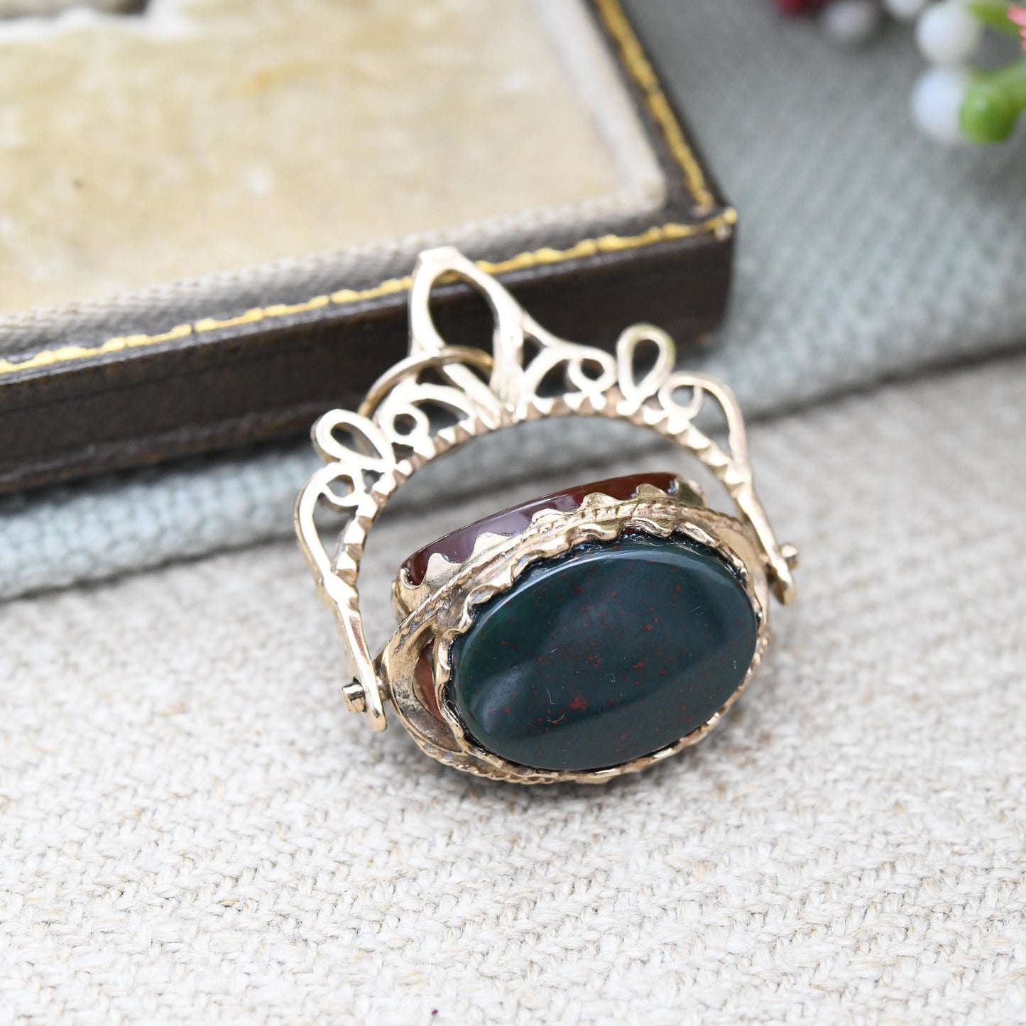Vintage 9ct Gold Gemstone Spinner Fob Bloodstone Carnelian Onyx - Gemstone Watch Fob Pendant | Antique Style | Heliotrope Jasper