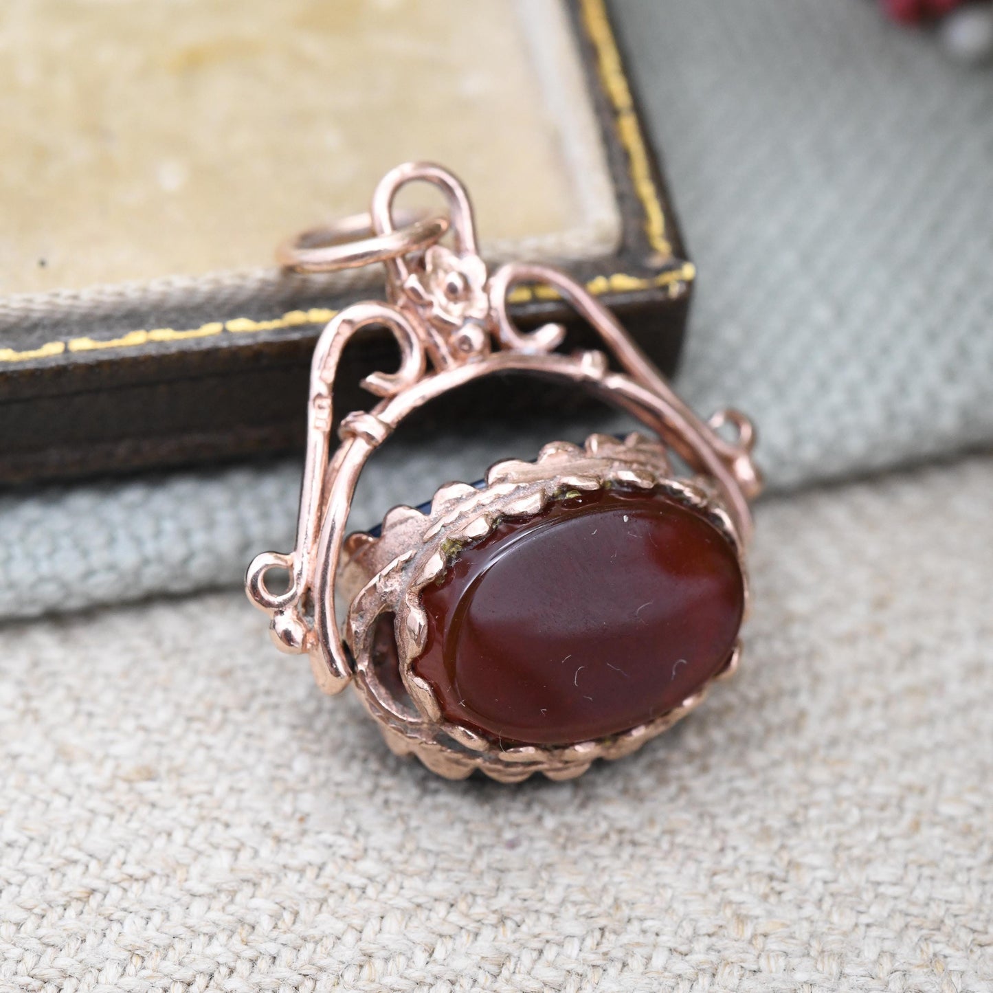 Vintage 9ct Rose Gold Spinner Fob 1992 Carnelian Onyx - Gemstone Watch Fob Pendant Antique Style Pretty Unusual Stone Flower Fob Charm