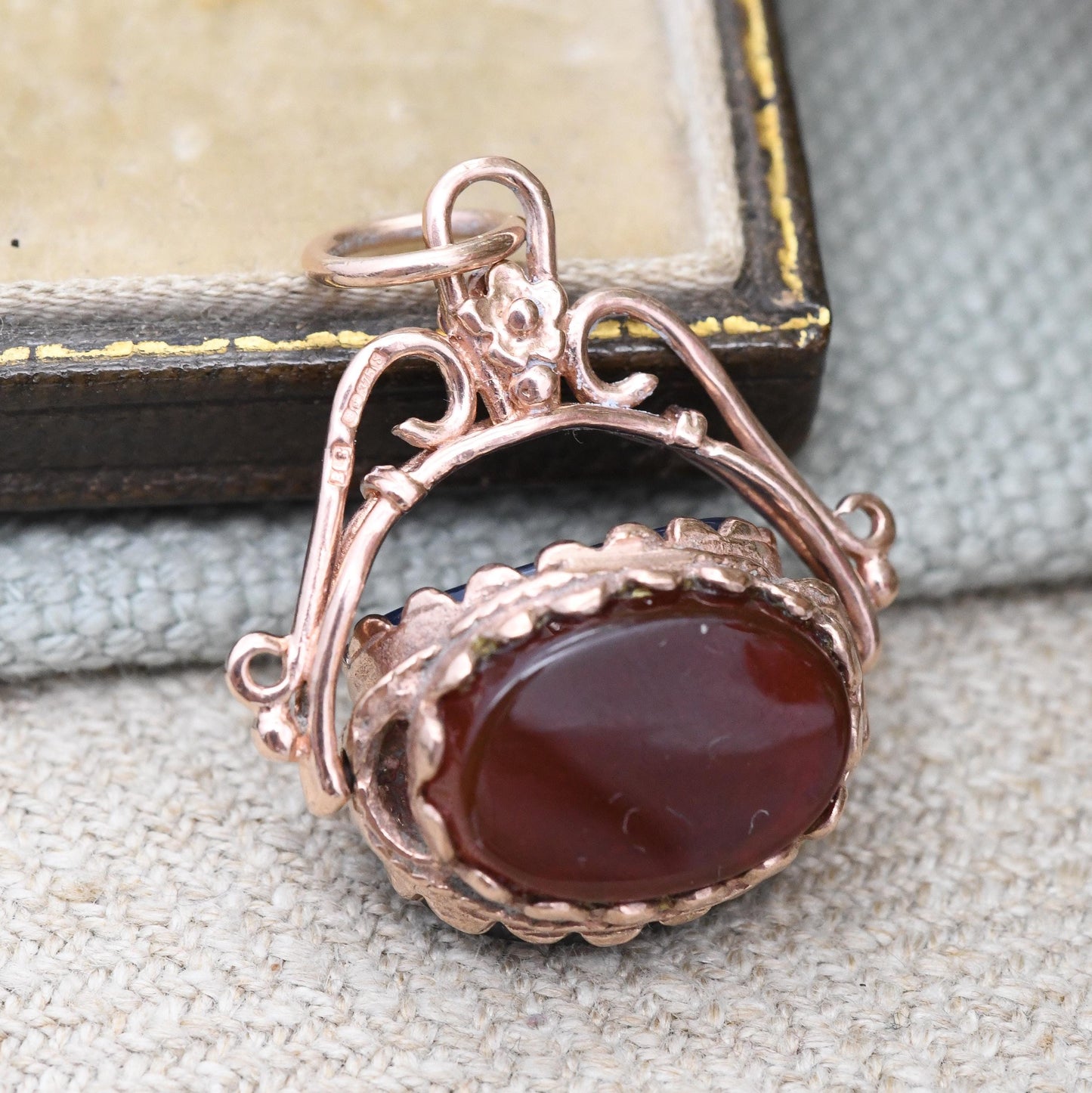 Vintage 9ct Rose Gold Spinner Fob 1992 Carnelian Onyx - Gemstone Watch Fob Pendant Antique Style Pretty Unusual Stone Flower Fob Charm