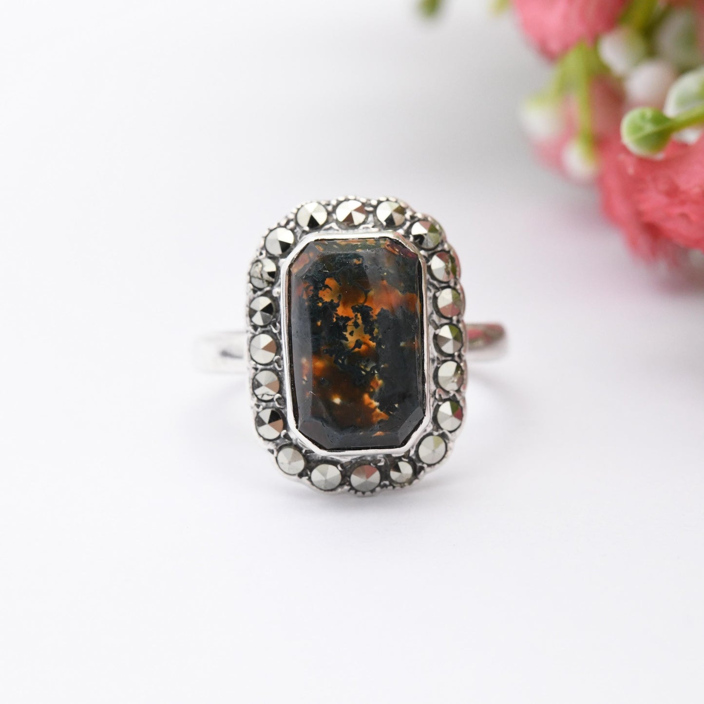 Vintage Sterling Silver Moss Agate Ring with Marcasite Border - True Vintage Art Deco Style Cocktail 1940s | UK Size - M | US Size - 6 1/4