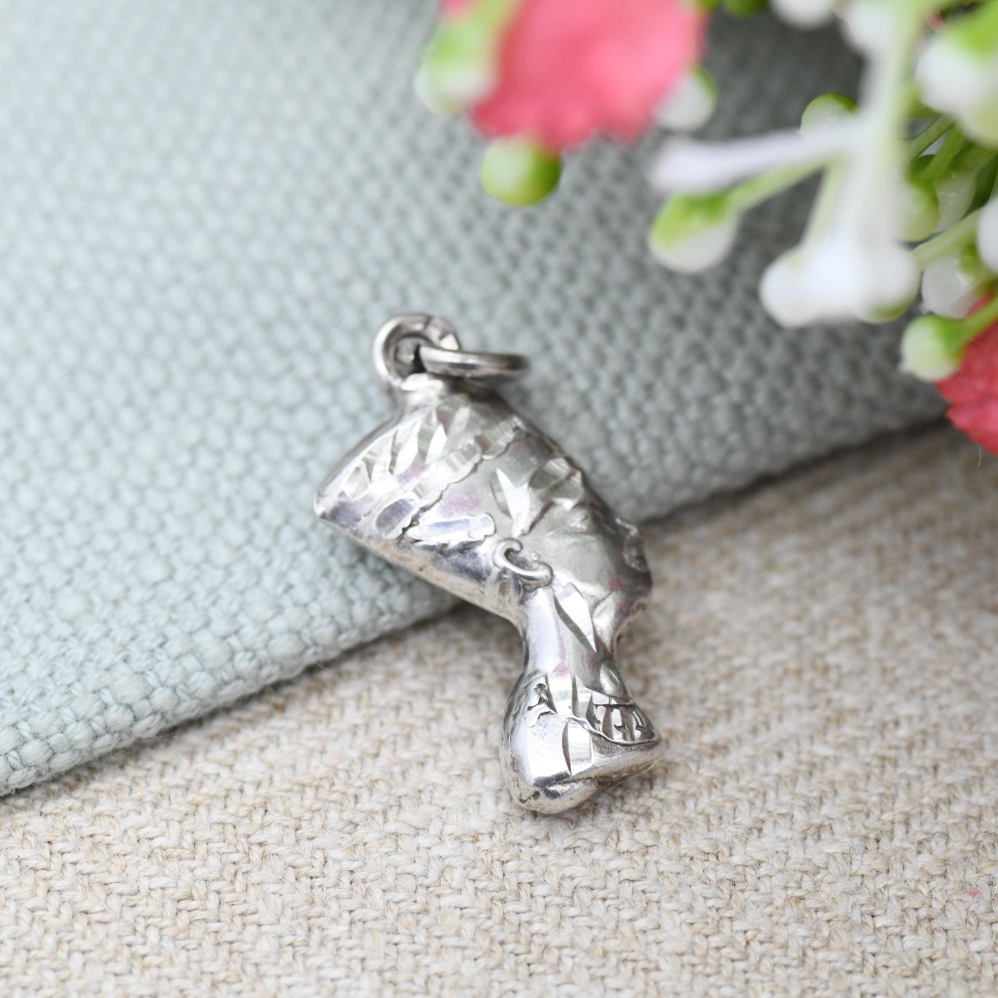 Vintage Egyptian Silver Queen Nefertiti Charm Pendant - Ancient Egypt Pharaoh | Detailed 3D Hand Cut Design | Charm Necklace Stack