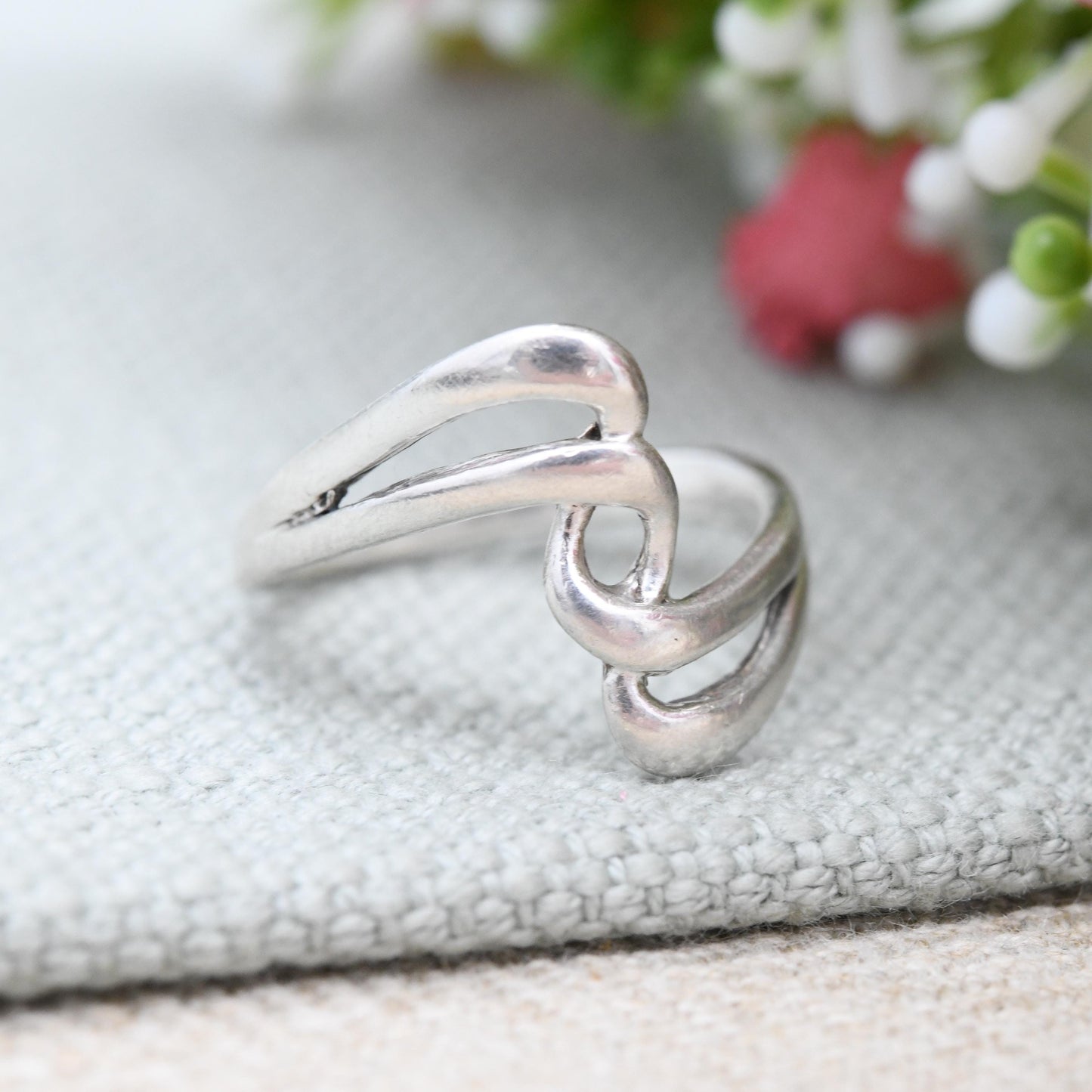 Vintage Sterling Silver Twist Ring Modernist Spiral Style - 3D Effect Unisex Twisted Design Double Helix | UK Size - M | US Size - 6 1/4