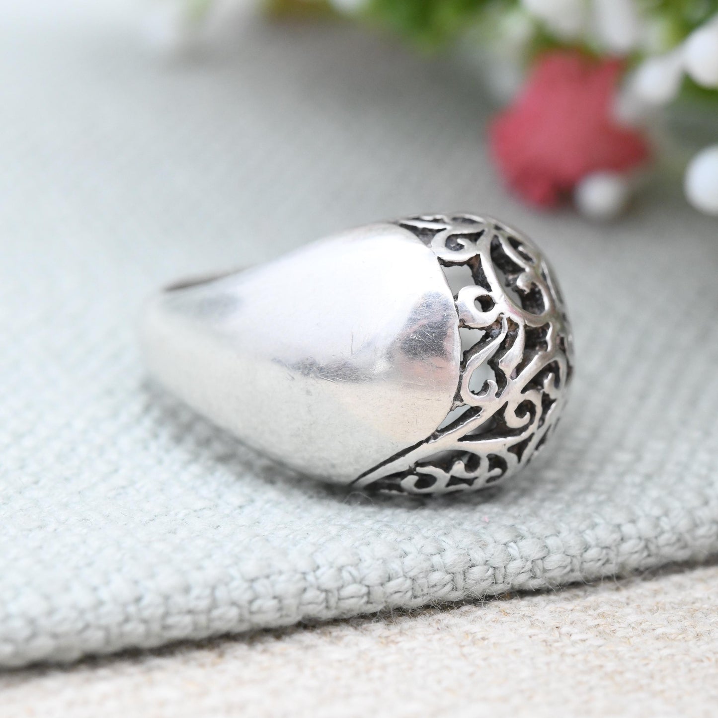 Vintage Israel Sterling Silver Domed Ring with Openwork Scrolling Design - Chunky Mid-Century Israeli | UK Size - O 1/2 | US Size - 7 1/2