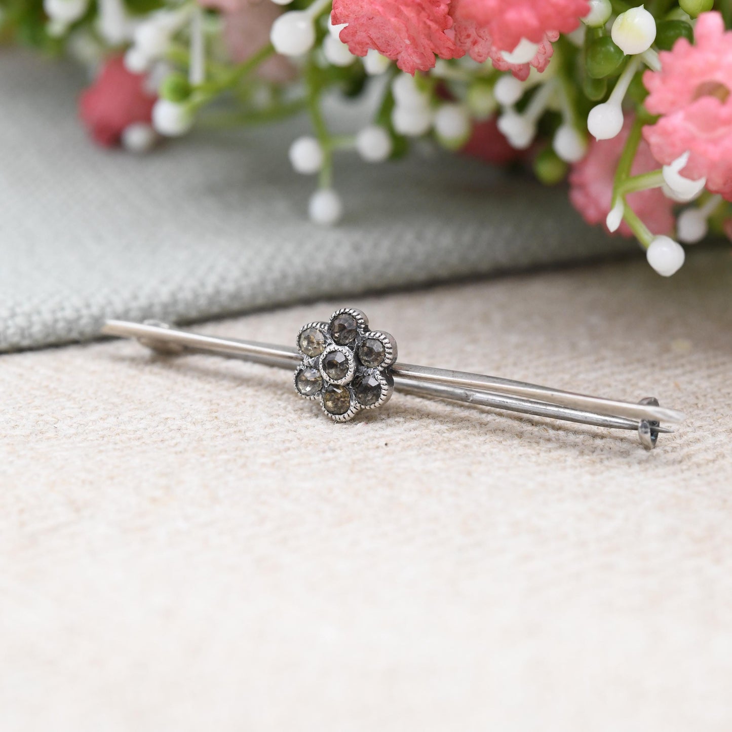 Antique Sterling Silver Daisy Flower Bar Brooch with Clear Paste Stones - c. 1920s Art Deco Era Pretty Silver Jewellery Gift for Her