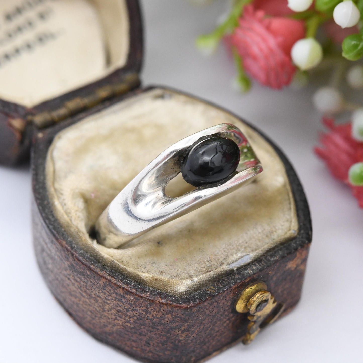 Vintage Sterling Silver Black Stone Tension Ring - Solid Silver Statement Ring Minimalist Design | UK Size - N | US Size - 6 3/4