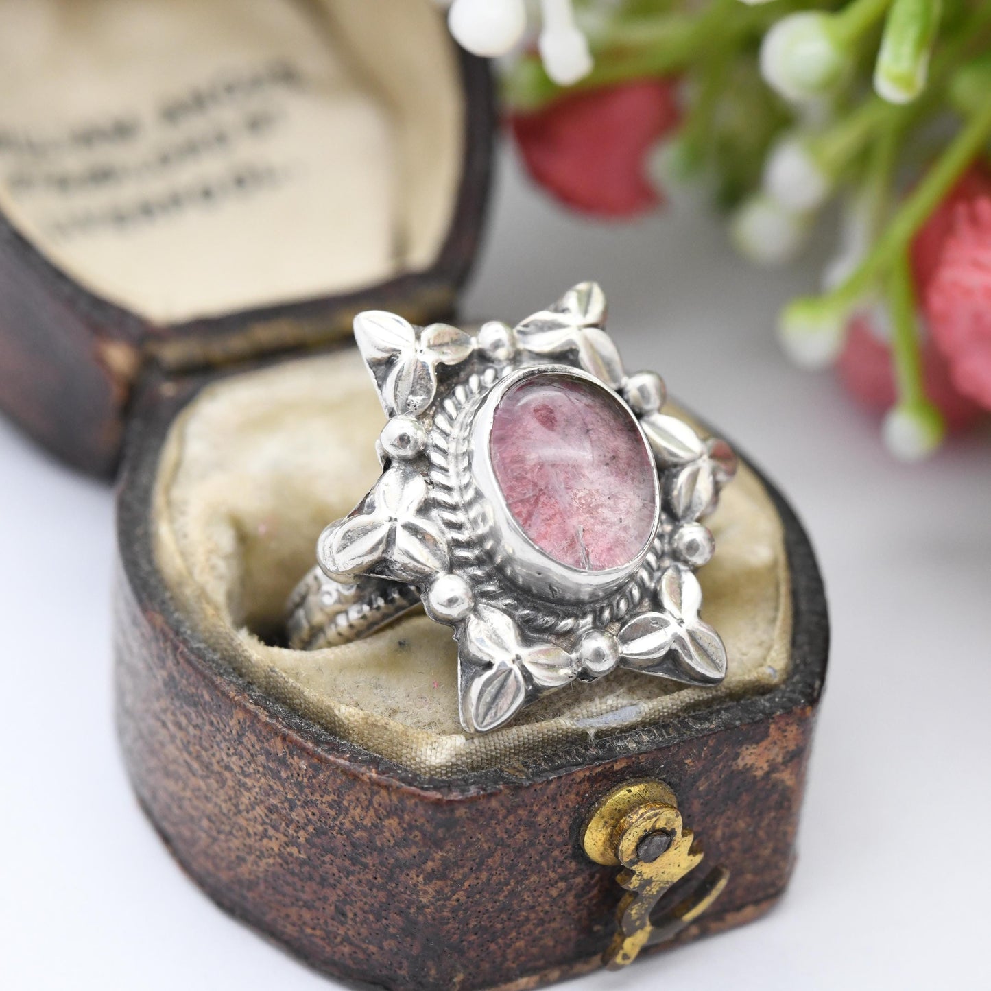 Vintage Sterling Silver Statement Ring with Pink Stone - Pretty Rope Twist Textured Ball Band Cabachon Stone | UK Size - J | US Size - 4 3/4