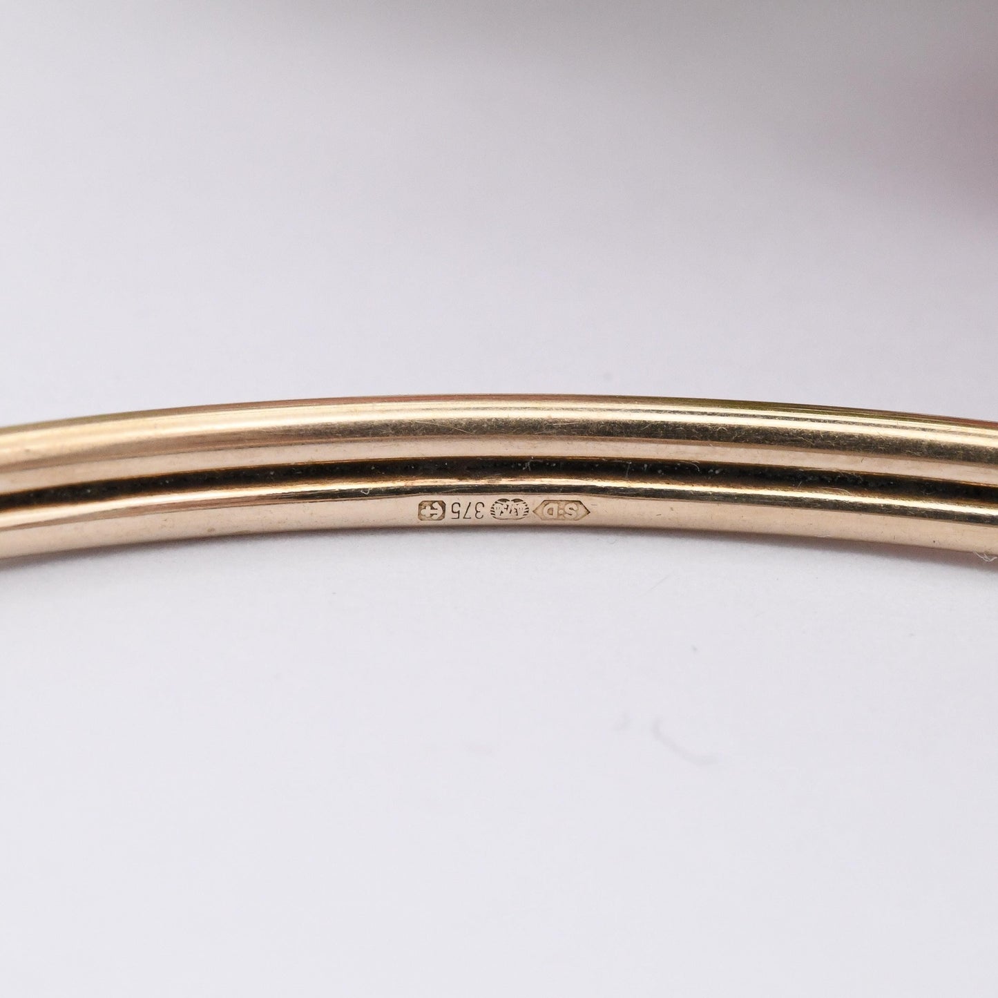 Vintage 9ct Gold Snake Bangle Bracelet with Garnet Eyes - Textured Detail Head and Tail | Serpent Ouroboros Jewellery | Open Adjustable Cuff