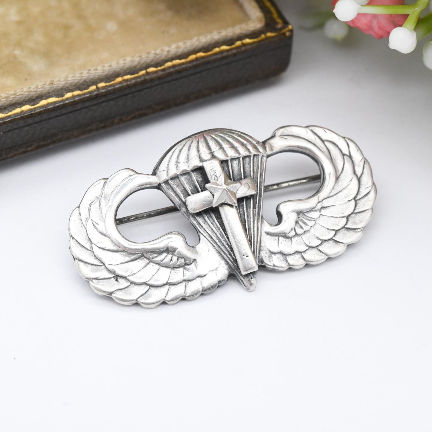 Vintage US Amico Sterling Silver Airborne Chaplain Jump Wings Brooch Parachutists Badge with Combat Jump Device Star - Militaria Souvenir