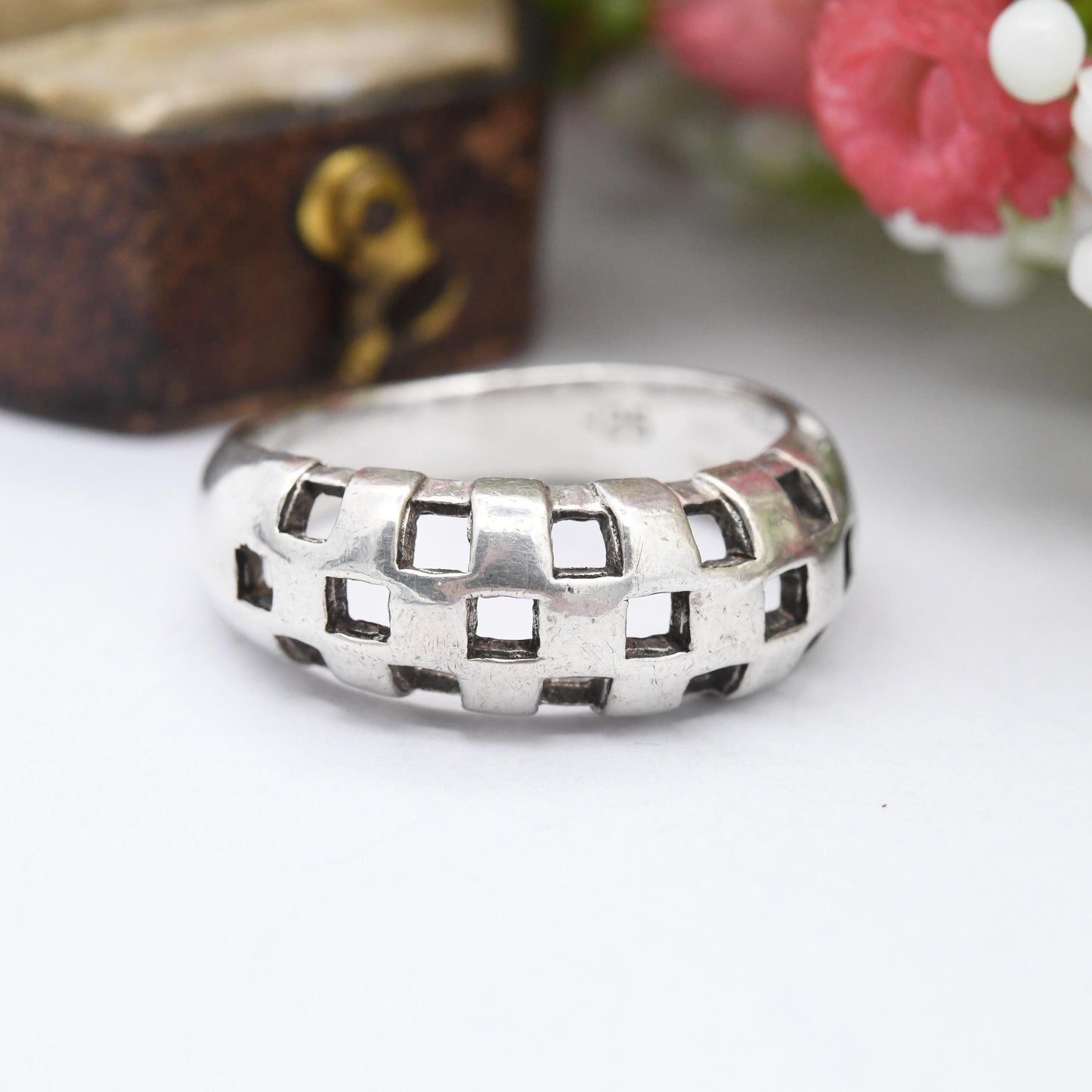 Vintage Sterling Silver Chequered Band Ring - Check Design Openwork Square Design Unisex Modernist Style | UK Size - Q 1/2 US Size - 8 1/2