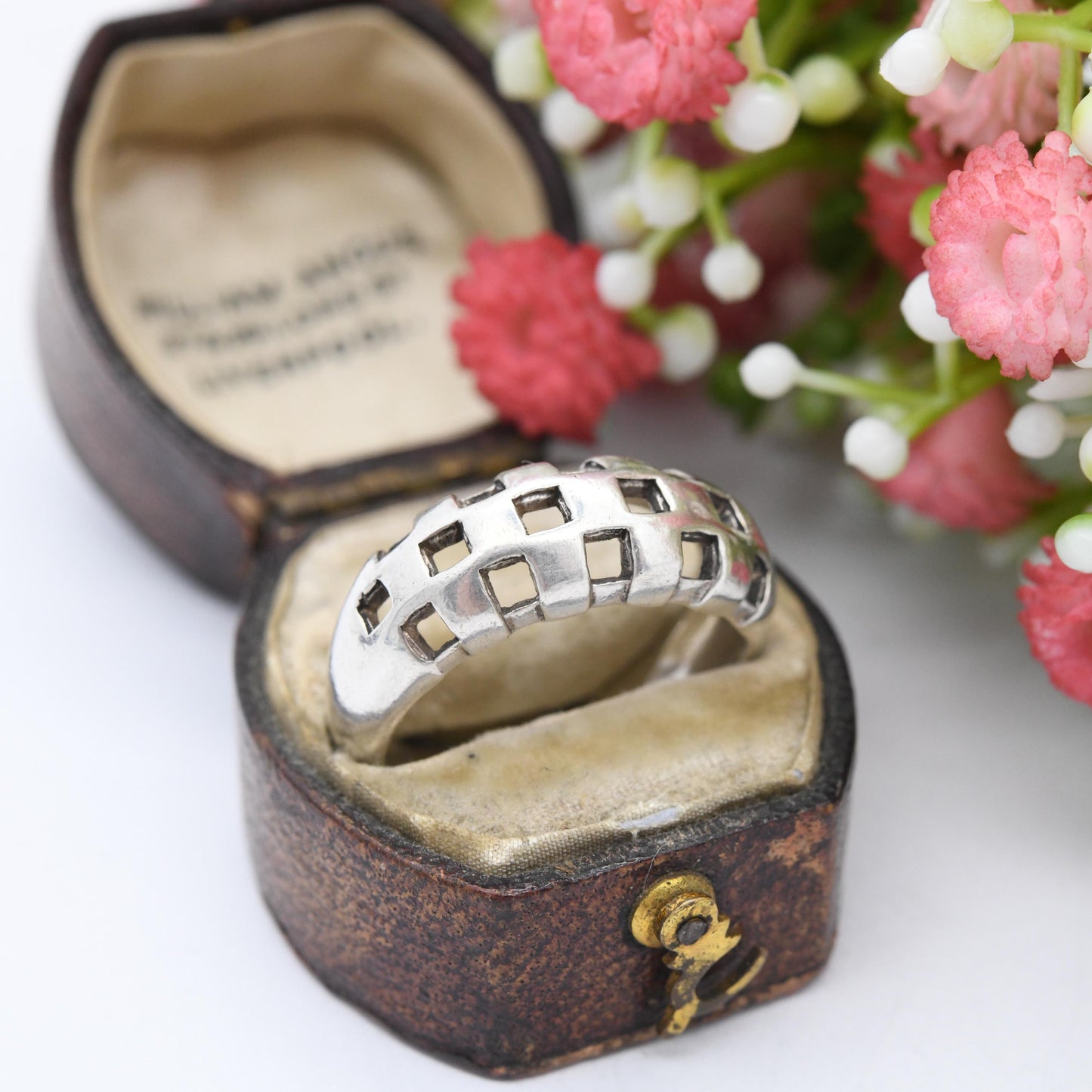 Vintage Sterling Silver Chequered Band Ring - Check Design Openwork Square Design Unisex Modernist Style | UK Size - Q 1/2 US Size - 8 1/2