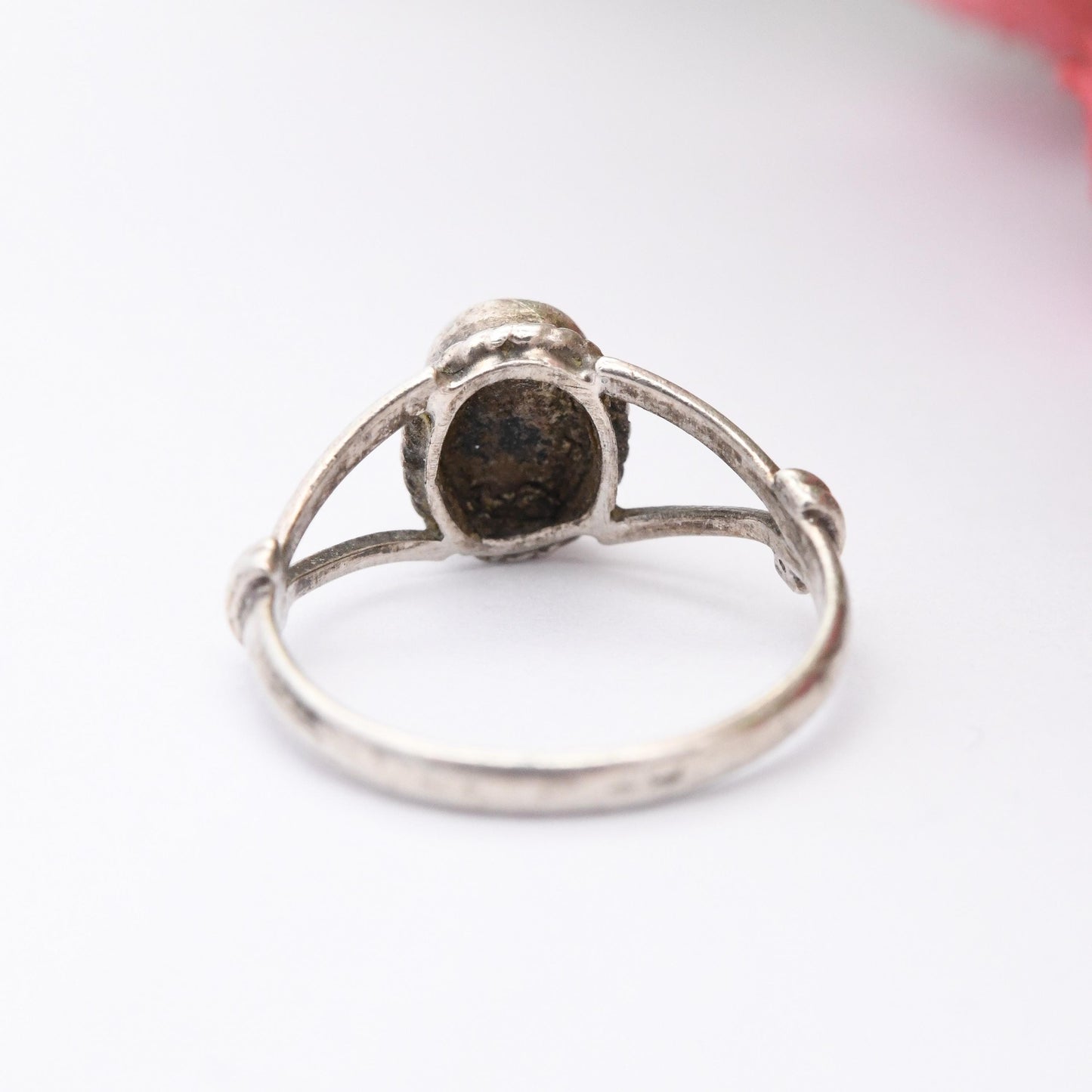 Vintage Sterling Silver Onyx Ring with Rope Twist - Mini Black Gemstone Jewellery Midi Ring Cute Small Size | UK Size - D | US Size - 1 3/4